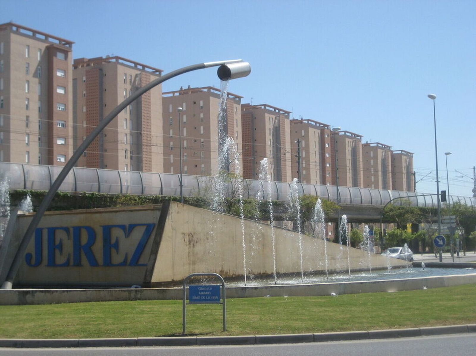 El accidente ha sido cerca de la rotonda del Catavinos.