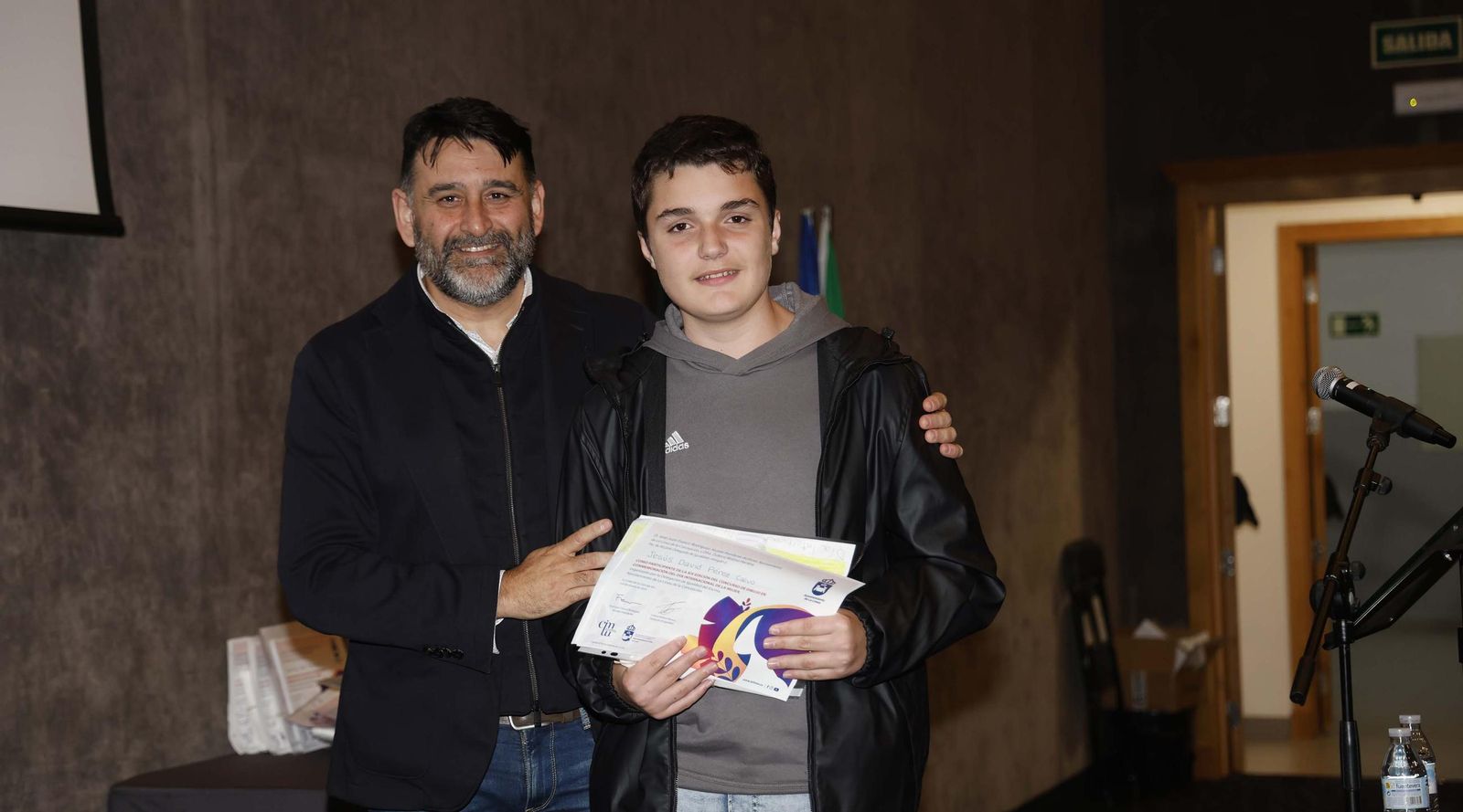 Las fotos de la entrega de los Premios a la Mujer Linense 2025