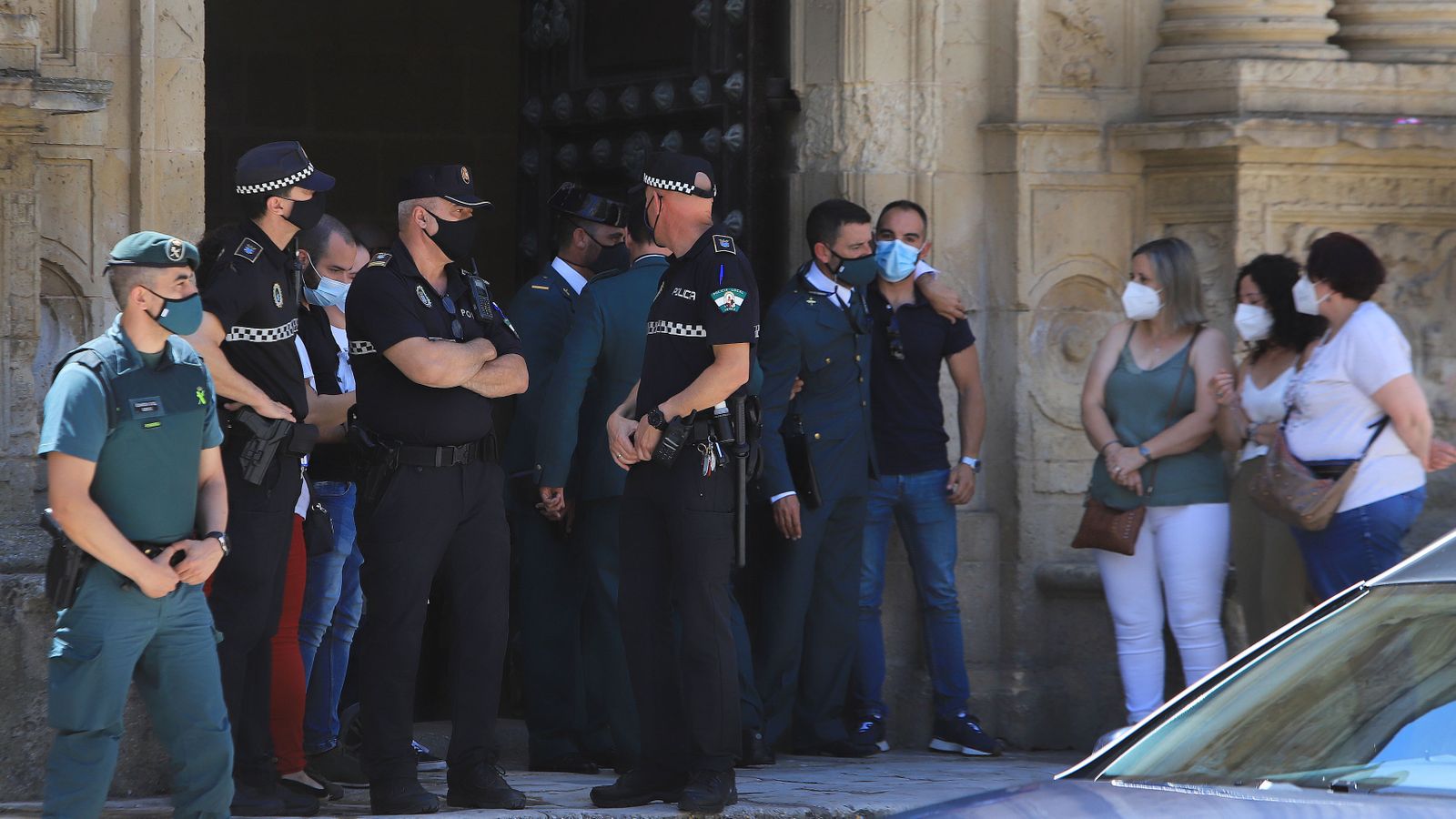 Capilla ardiente en Jerez del guardia civil Agustín Cárdenas