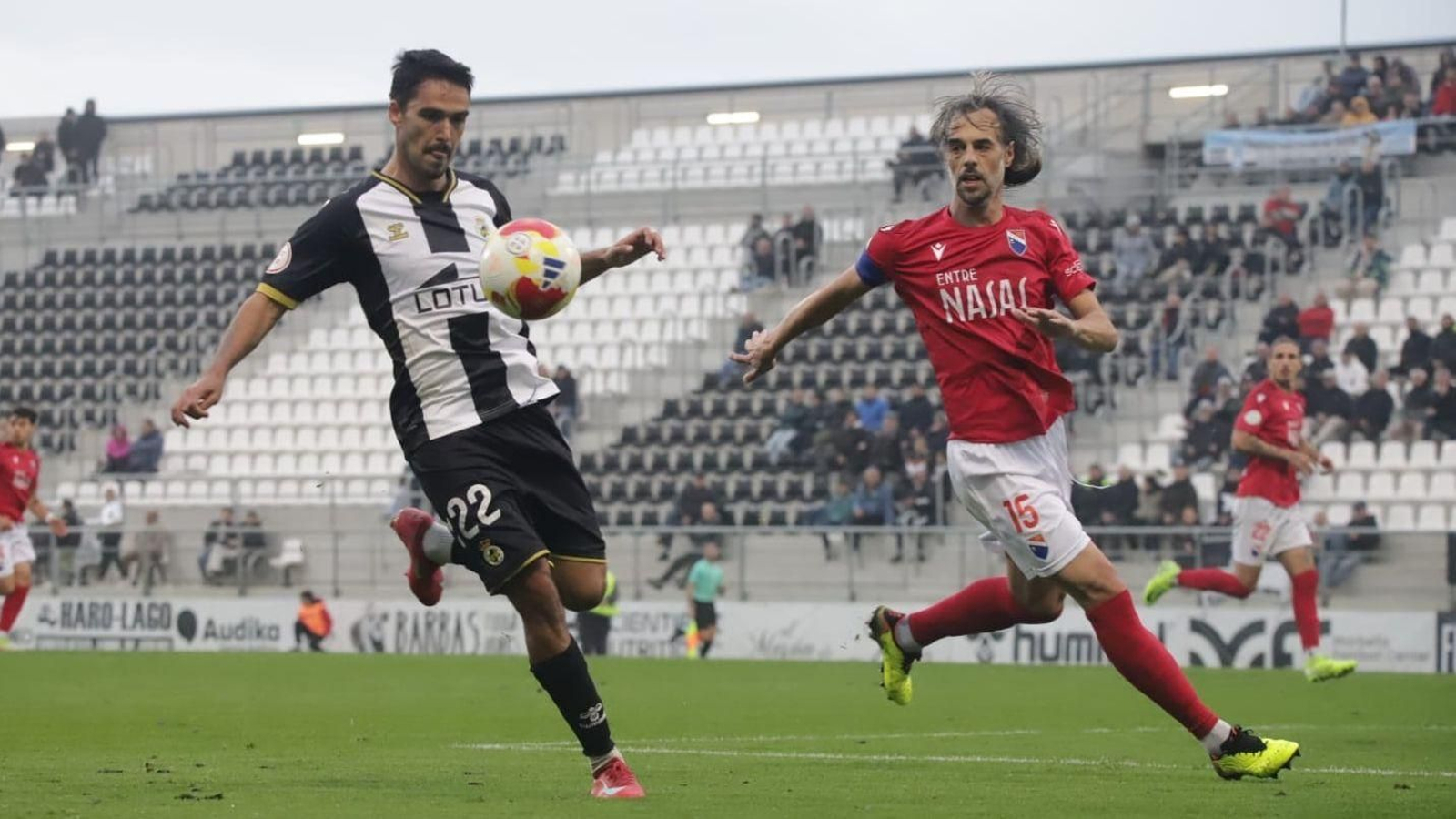 Diego encara a Lolo Guerrero en el Balona-Dos Hermanas