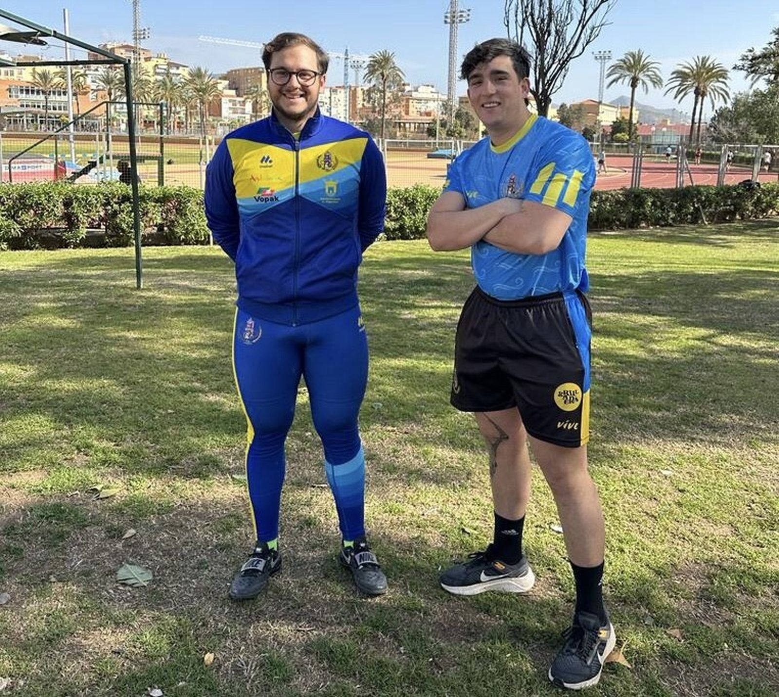 Dos de los atletas del Bahía, en Málaga