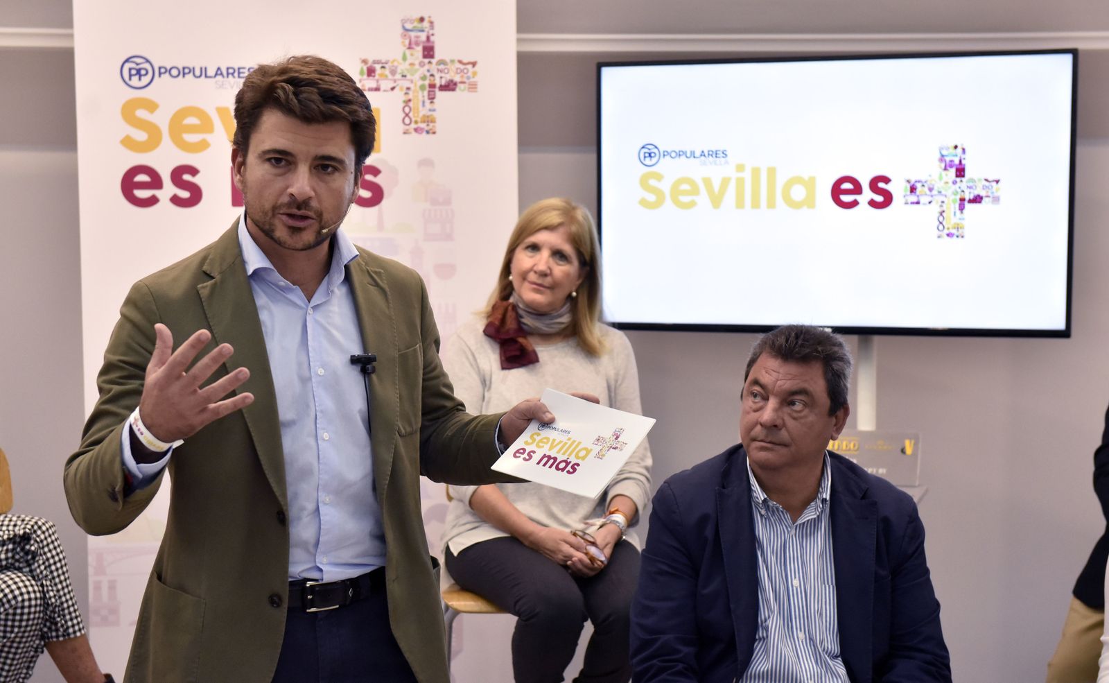 Beltrán Pérez, en una rueda de prensa.