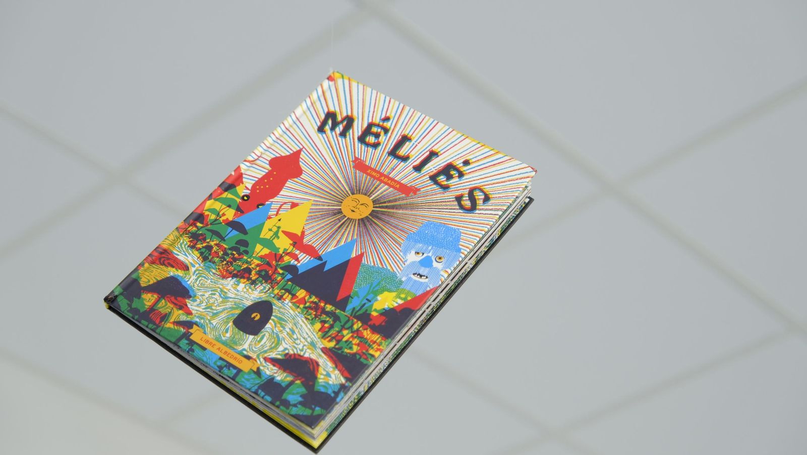 Exposición en la Universidad de Almería de los 10 años de la Editorial Libre Albedrío, en imágenes