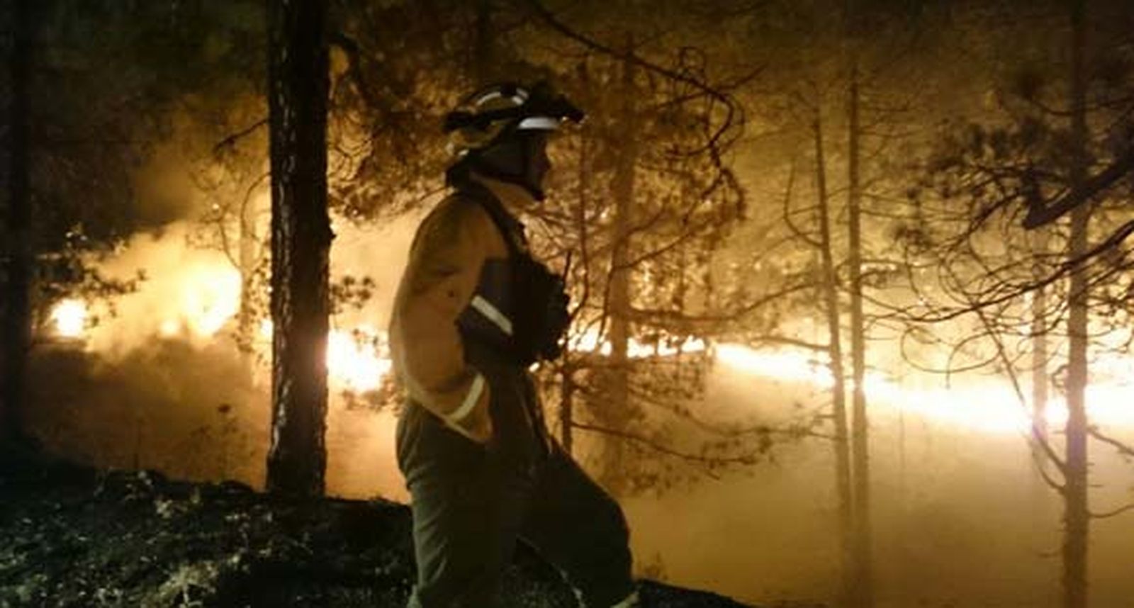 El fuego de La Palma avanza y afecta ya a 4.000 hectáreas