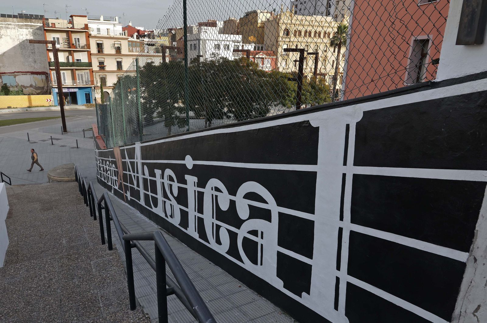 Fotos de los murales ganadores del primer Festival de Arte Urbano del Barrio de la Caridad en Algeciras