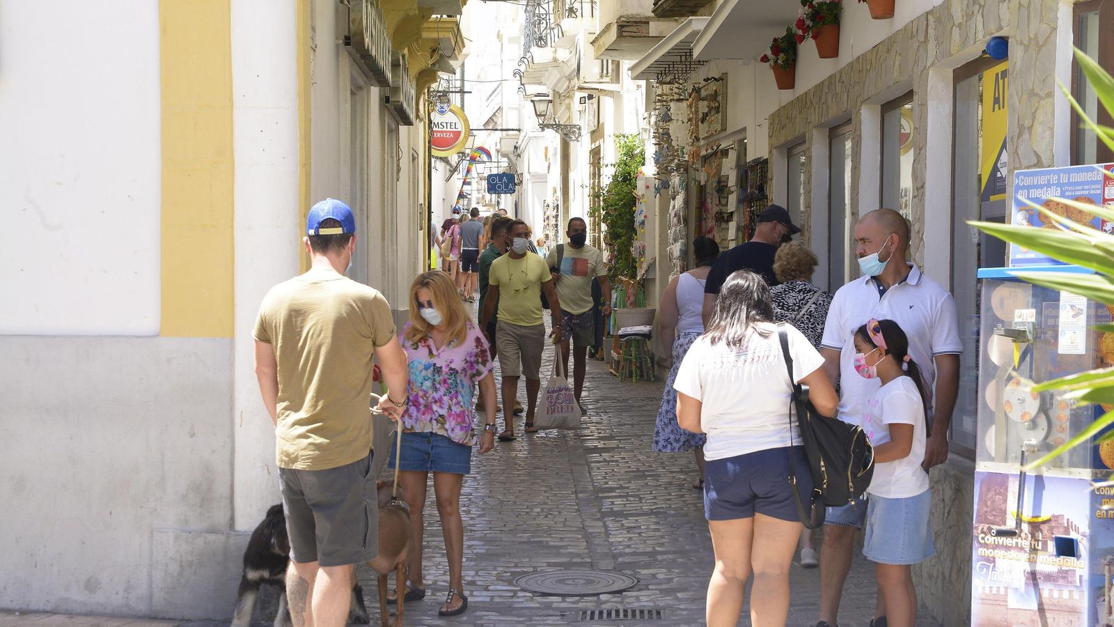 Calle del centro de Tarifa.