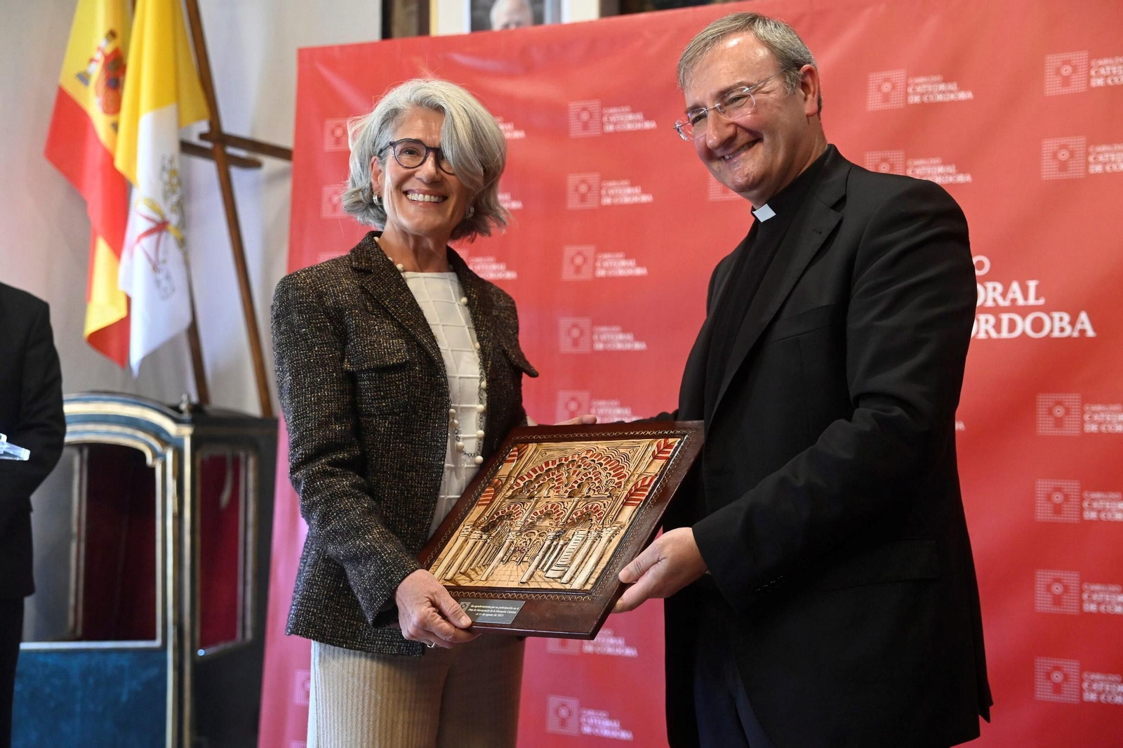 El reconocimiento a quienes lucharon contra el incendio de la Mezquita de Córdoba, en imágenes