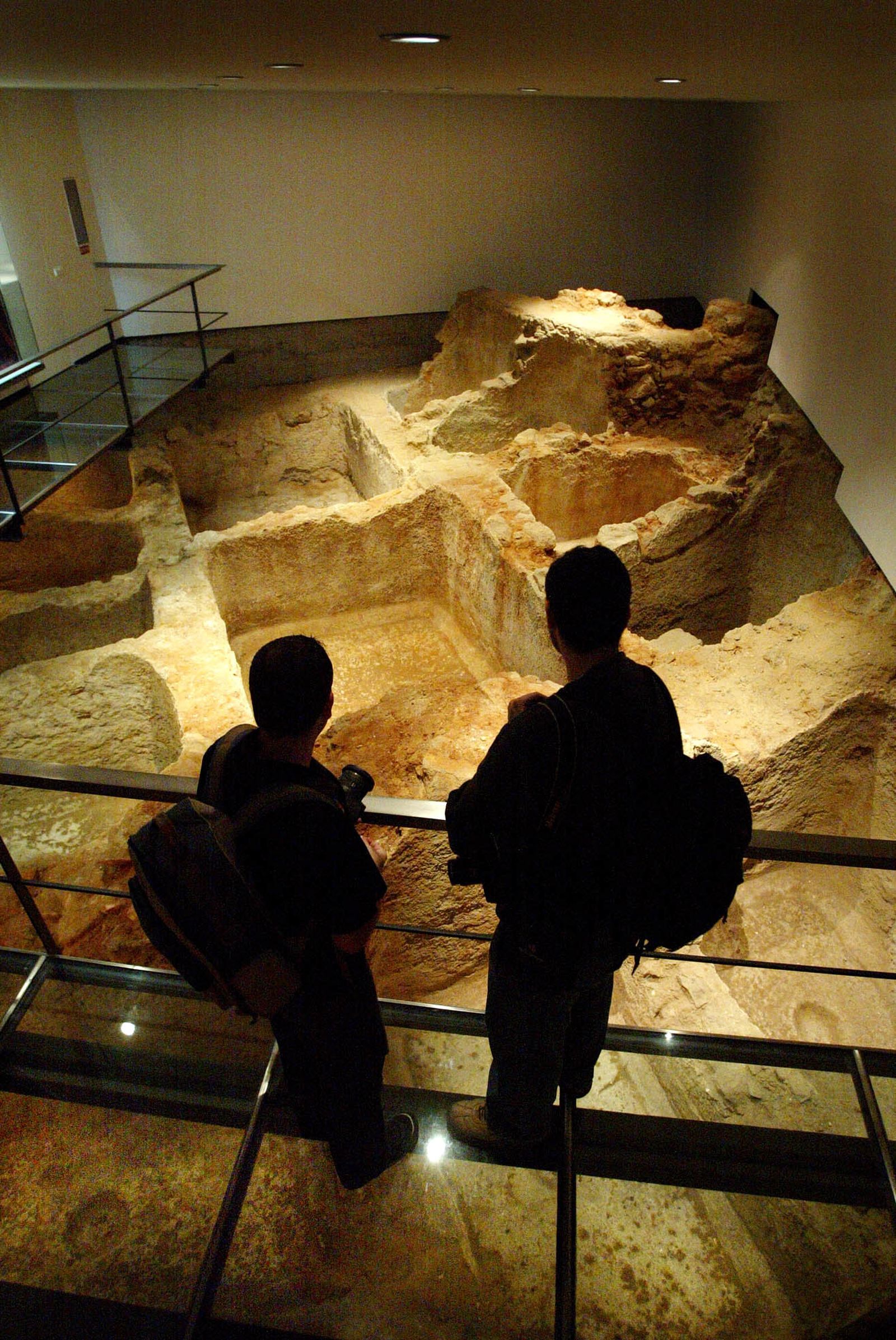 Los columbarios de la calle General Ricardos están cerrados