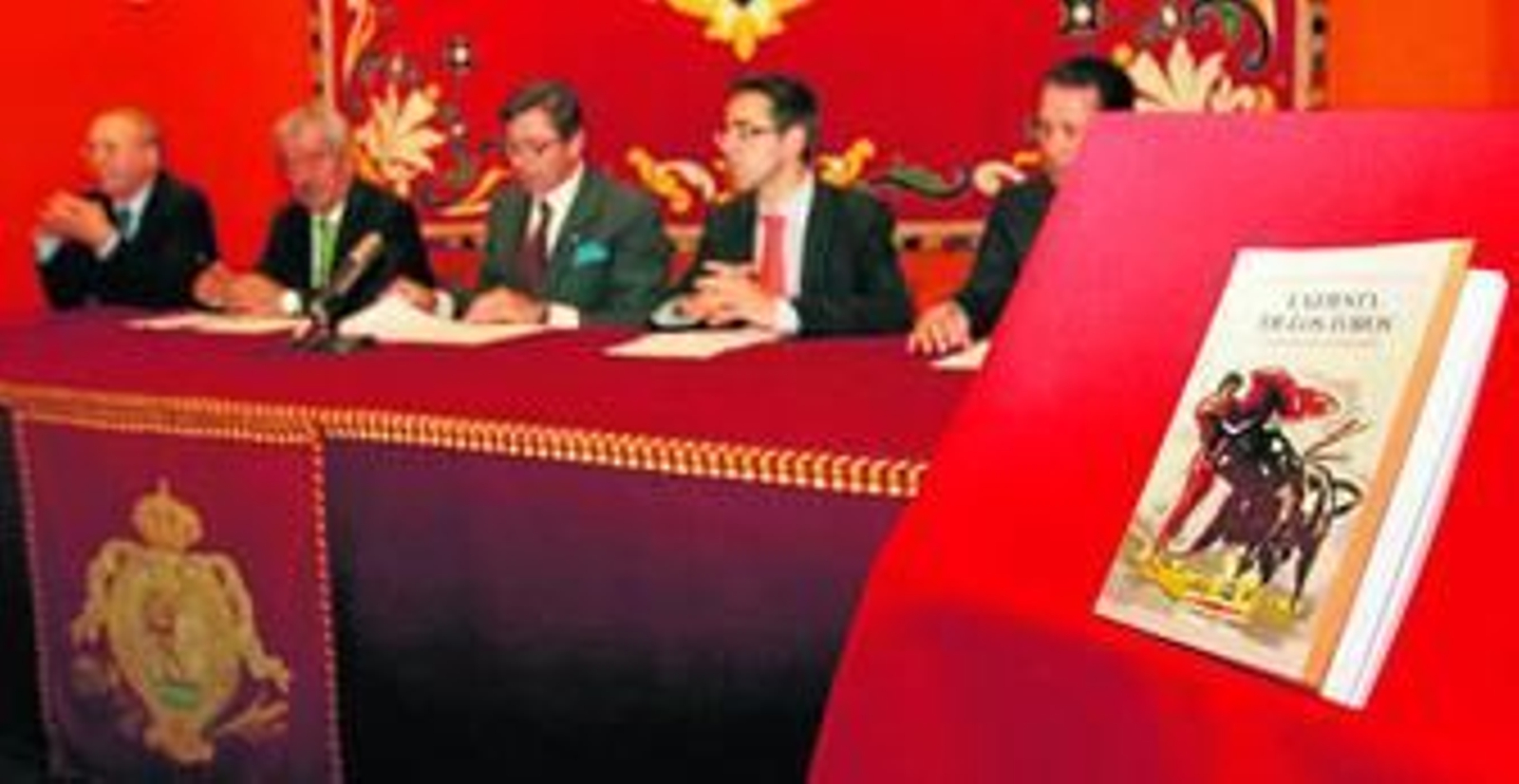 François Zumbiehl, Luis Partida, Santiago León, Juan Carlos Gil y César Rincón, en el 'bautizo' de la obra.