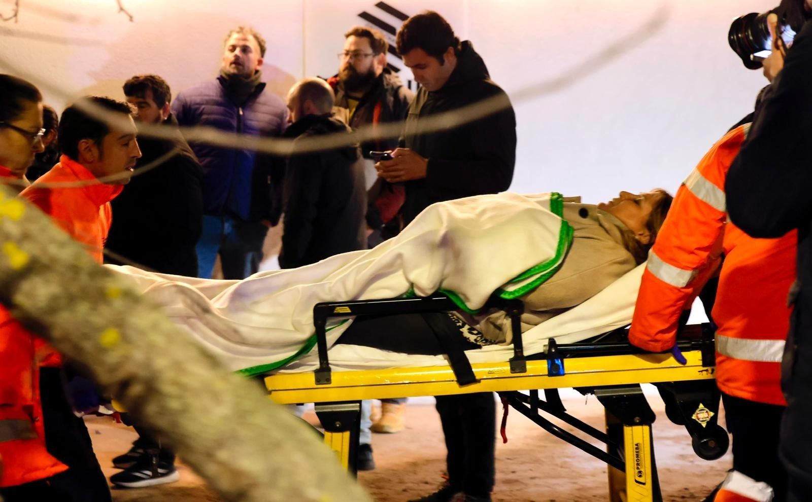 Uno de los heridos evacuados del tren