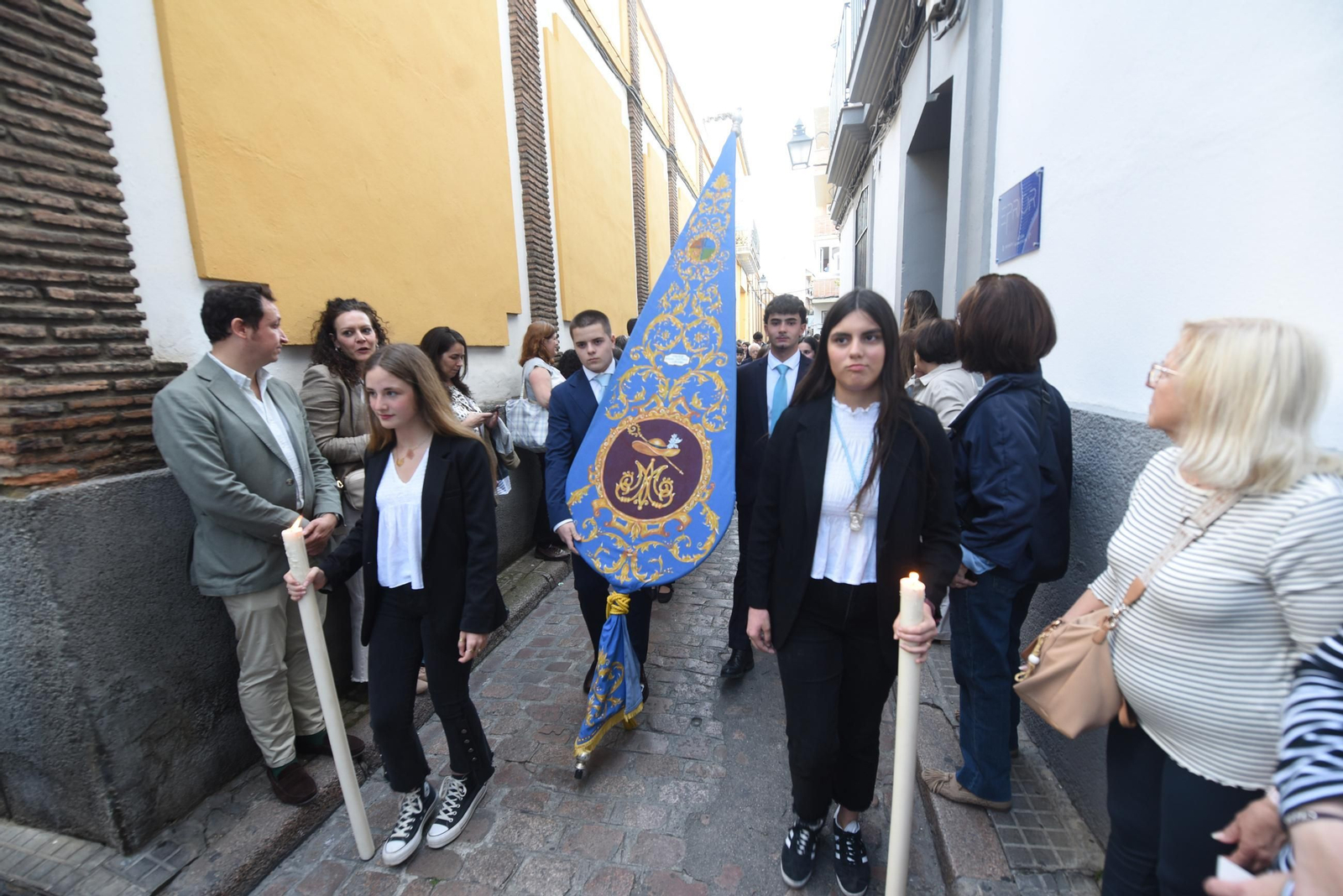 La procesión del colegio Divina Pastora de Córdoba con su Virgen, en imágenes