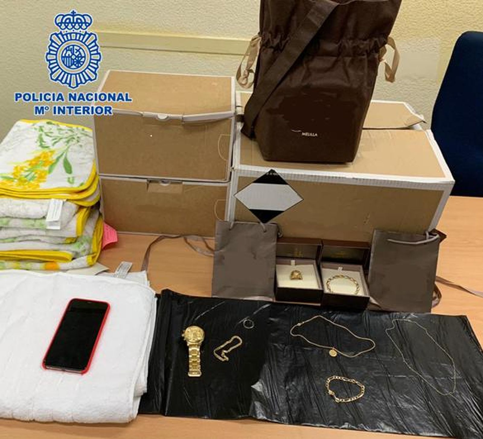 Un influencer estafa 3.500 euros a una pareja de Baza