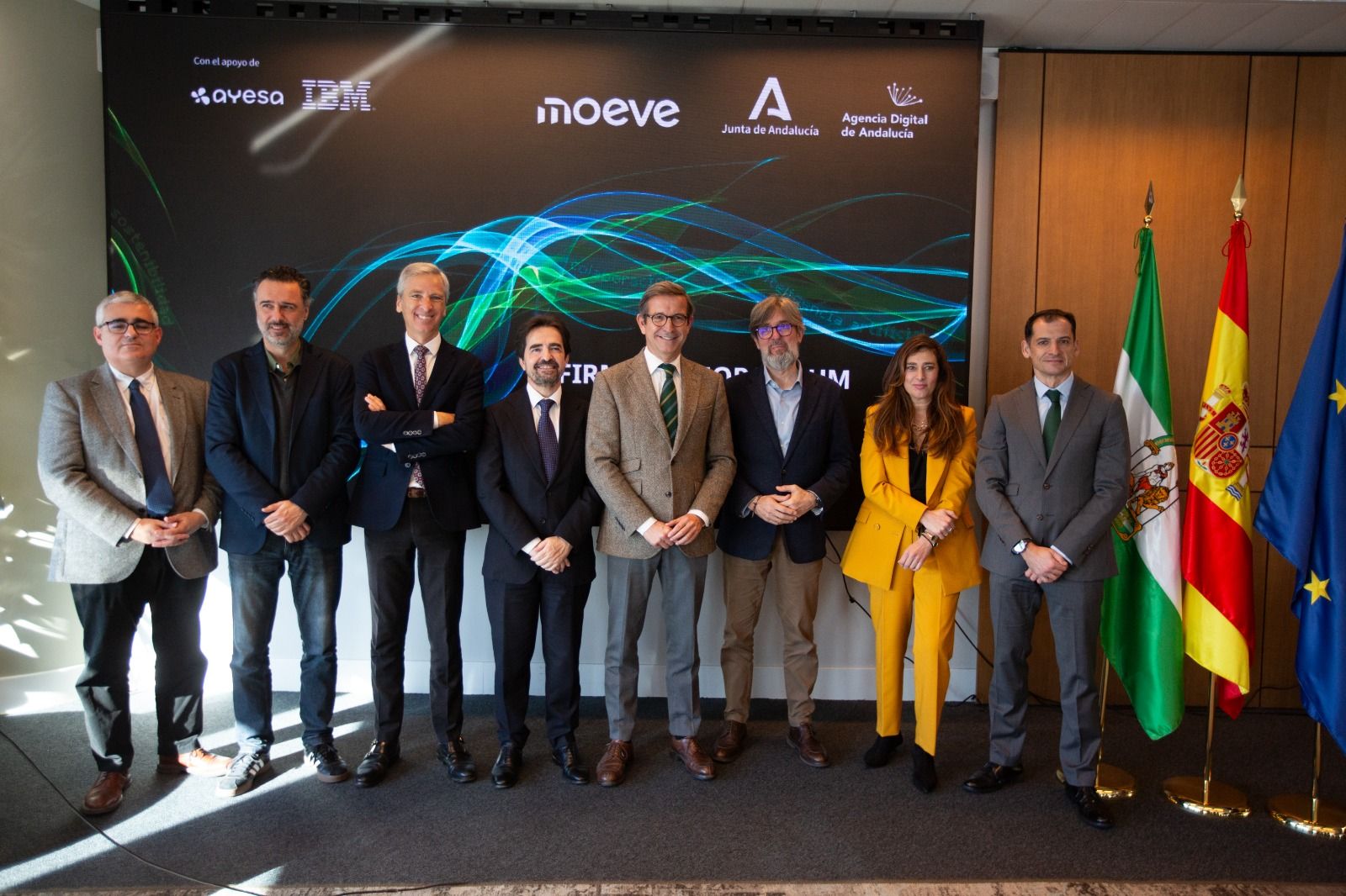 Foto de familia de la presentación del acuerdo entre Moeve y la ADA.
