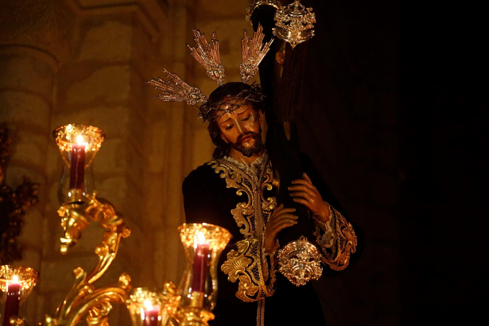 Oración y silencio en el Calvario este Miércoles Santo