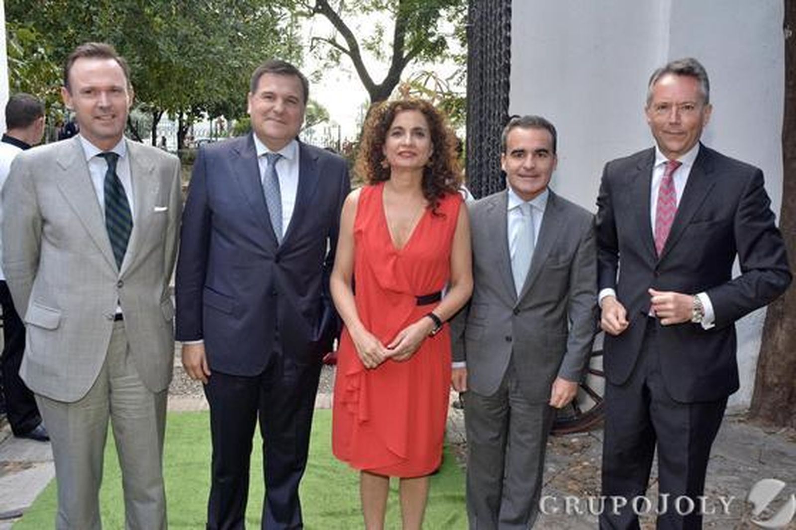 Carlos de Parias; Felipe Pulido, delegado general de La Caixa en Sevilla; María Jesús Montero, Rafael Herrador y José Joly.

Foto: Belen Vargas-Juan Carlos Vazquez-Manuel Gomez