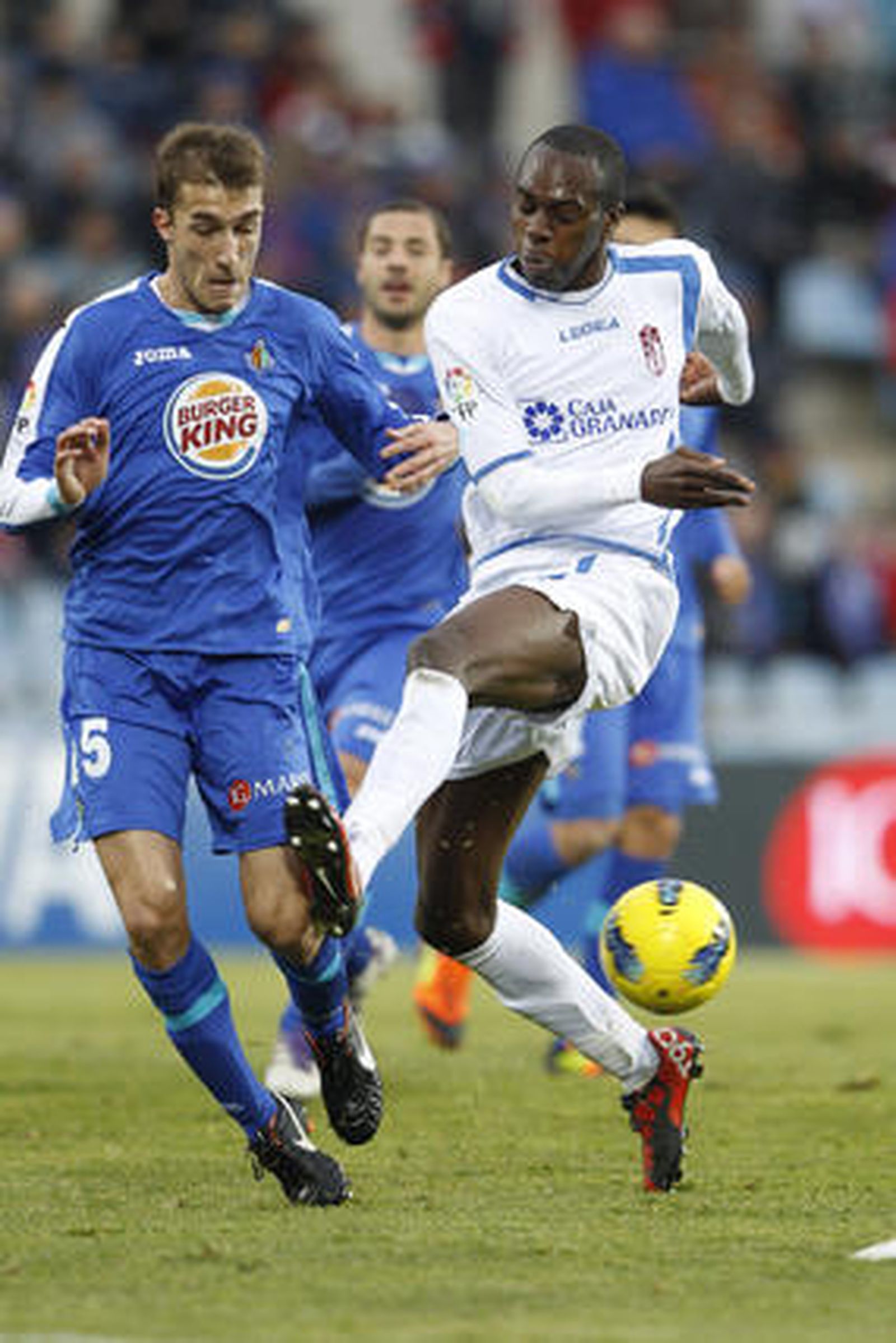 El Granada se trae una derrota injusta de Getafe (1-0). / LOF