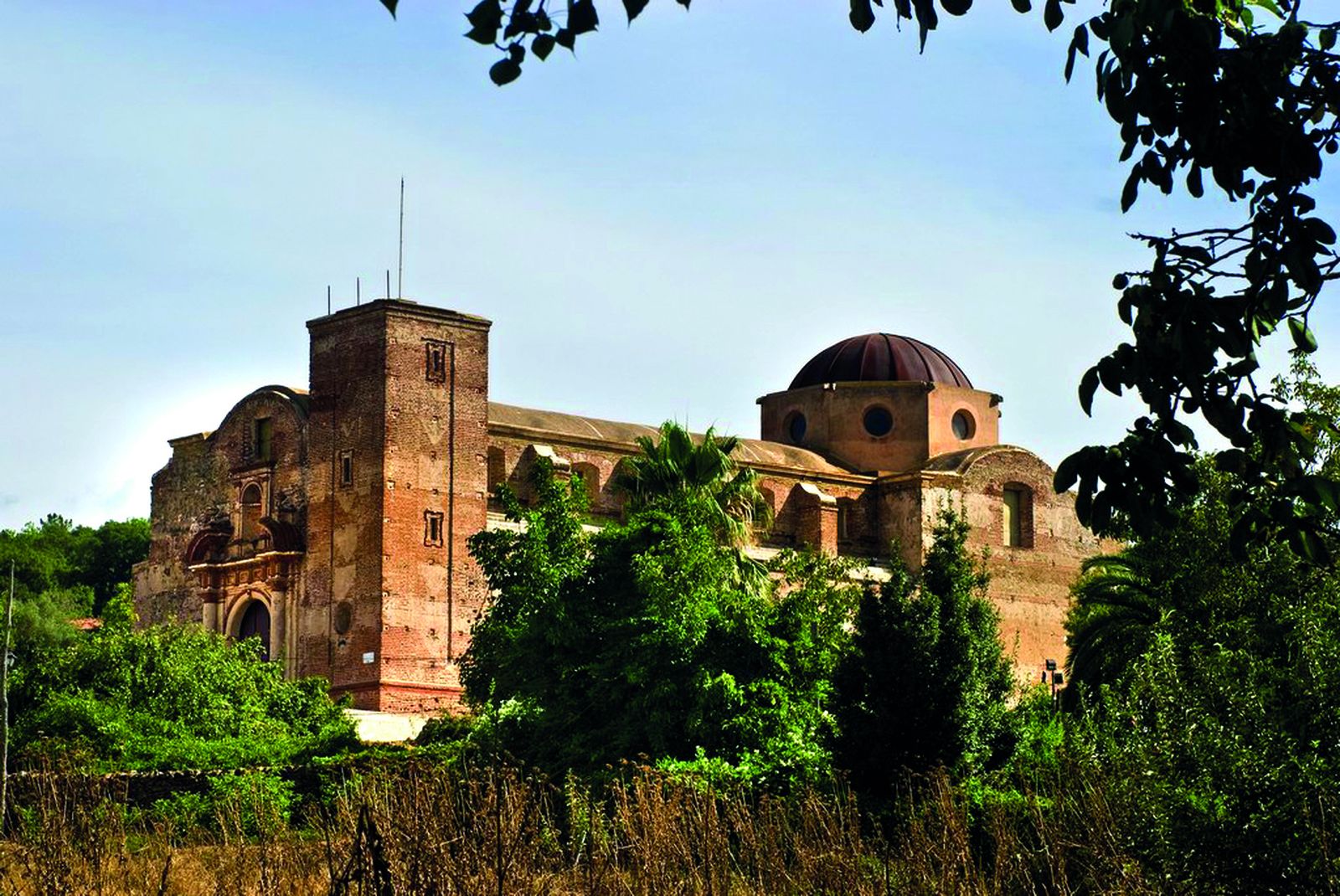 Castaño del Robledo, naturaleza y patrimonio