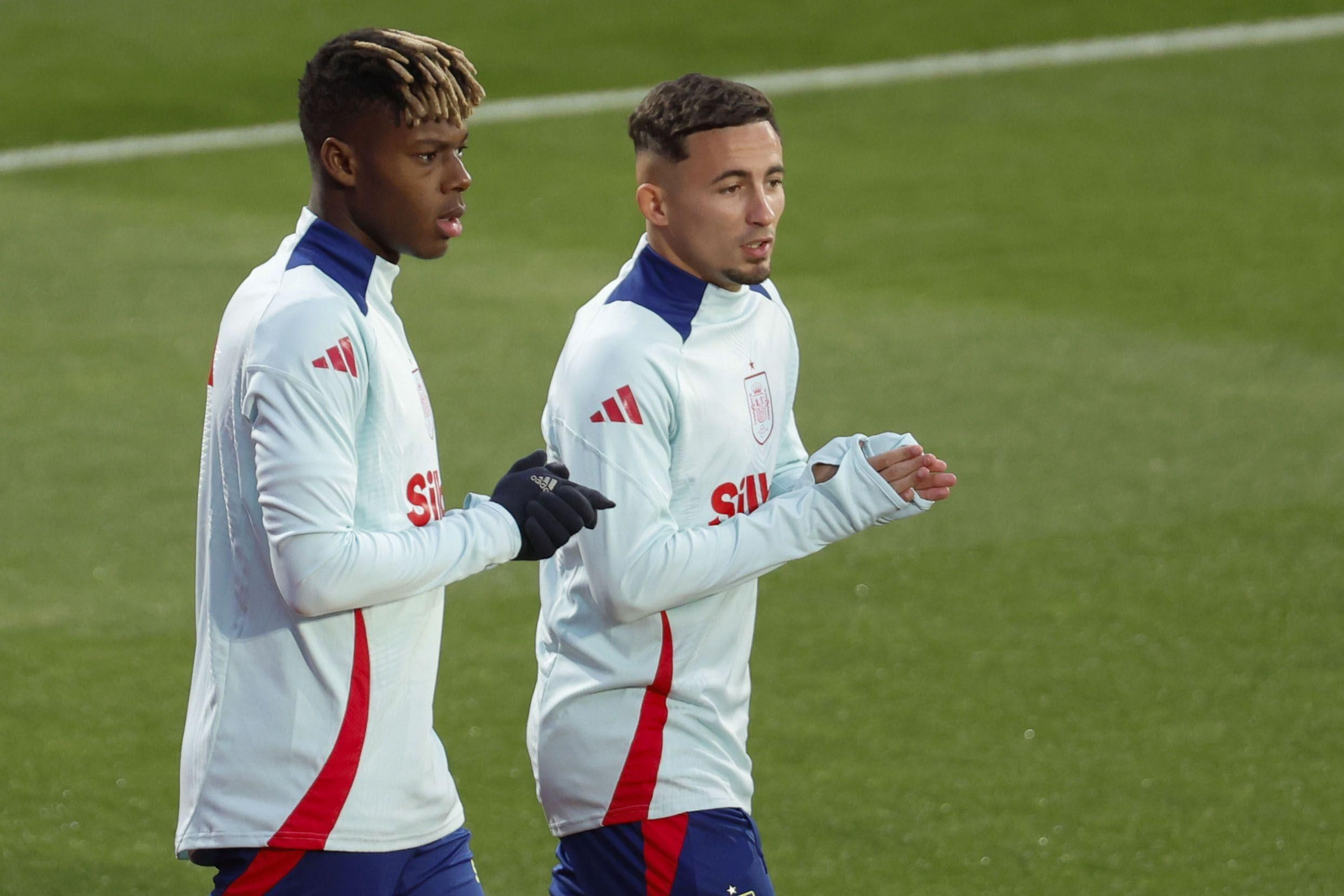 El primer día de Dean Huijsen con los campeones de Europa