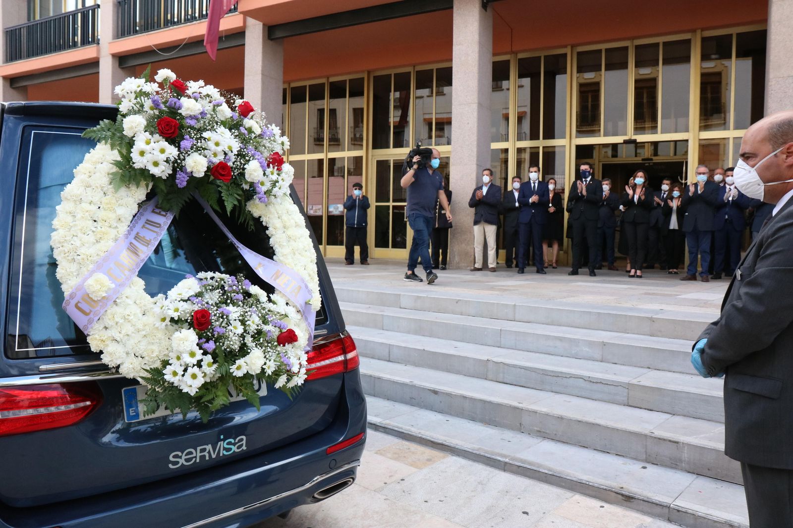 Las fotos de la capilla ardiente de Julio Anguita