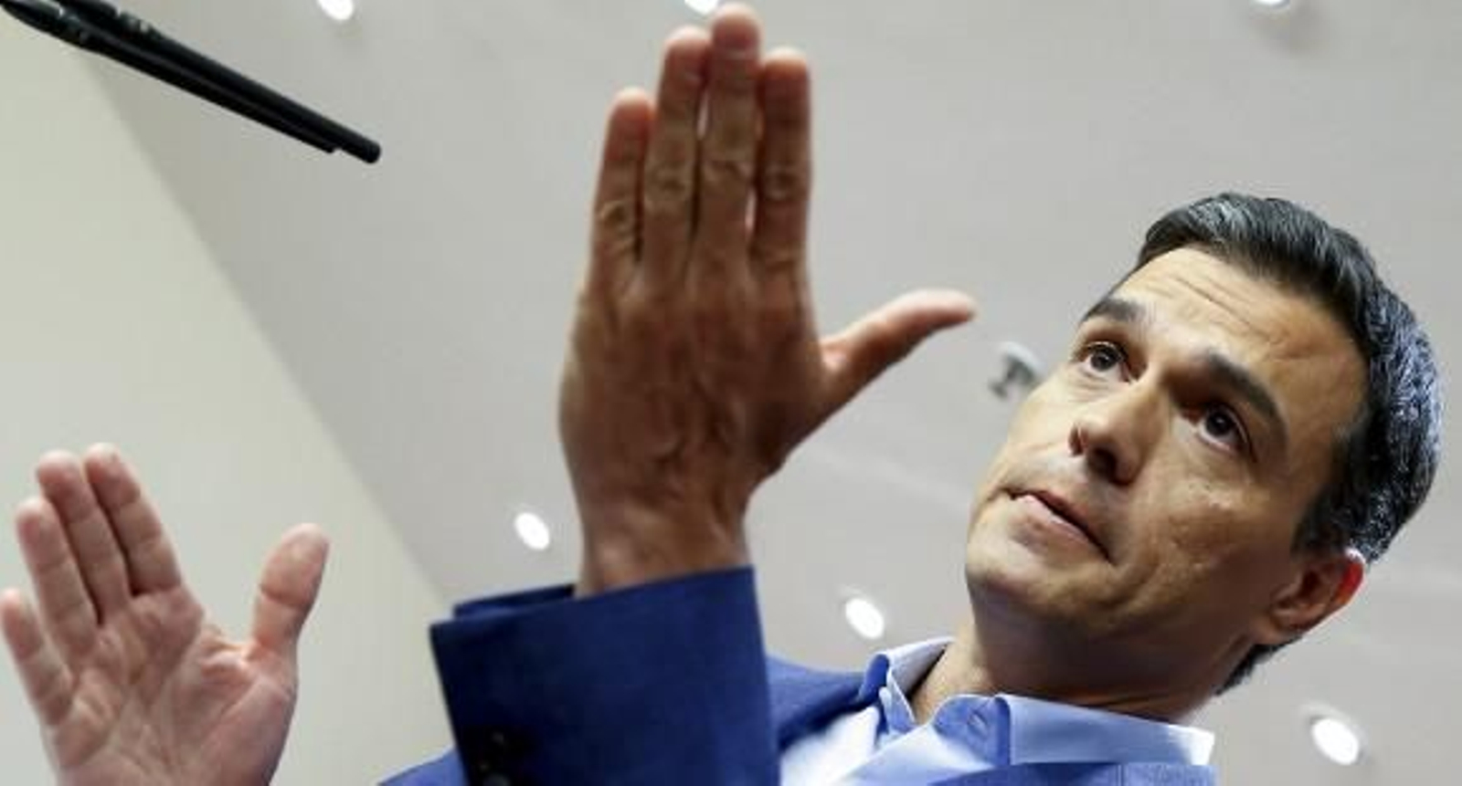 Sánchez accede a convocar al PSOE