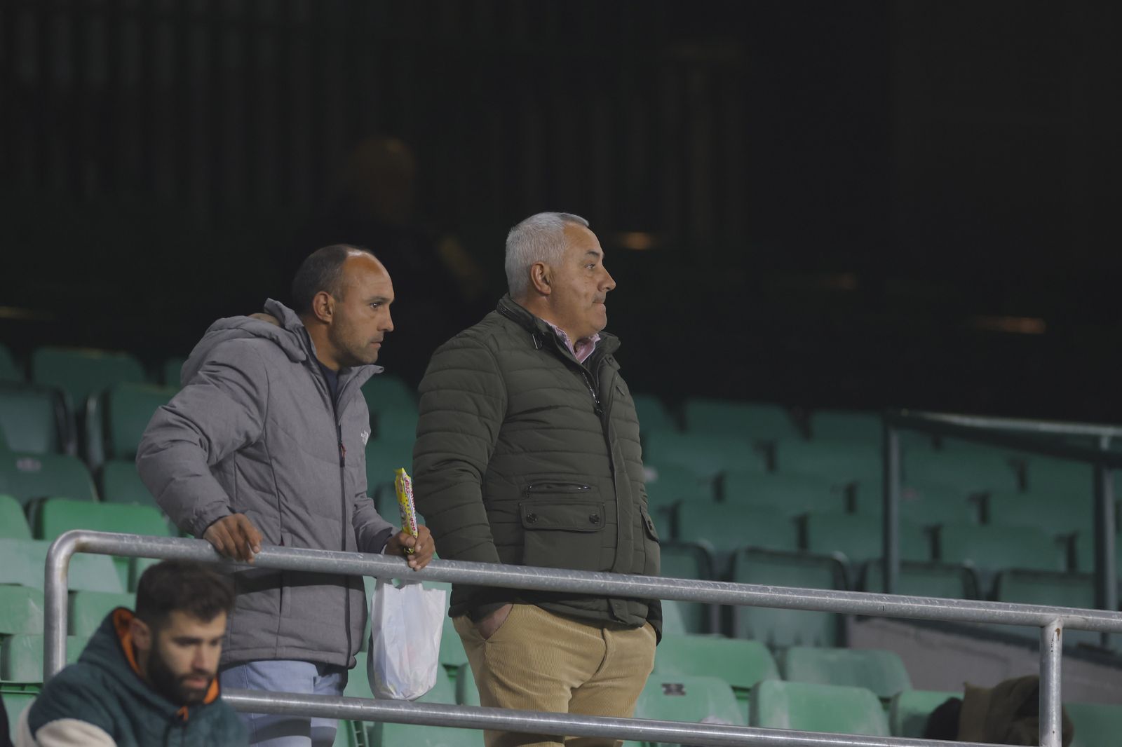 Búscate en las fotos del Betis-Barcelona