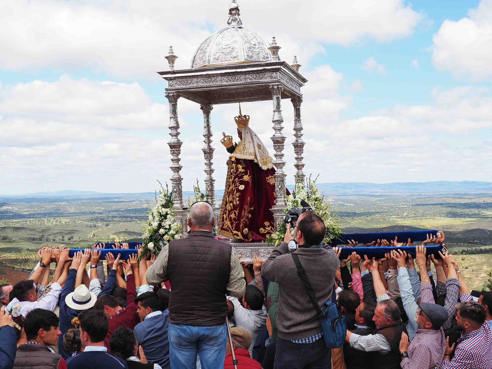 Las mejores imágenes de la Romería de la Virgen de la Peña 2022