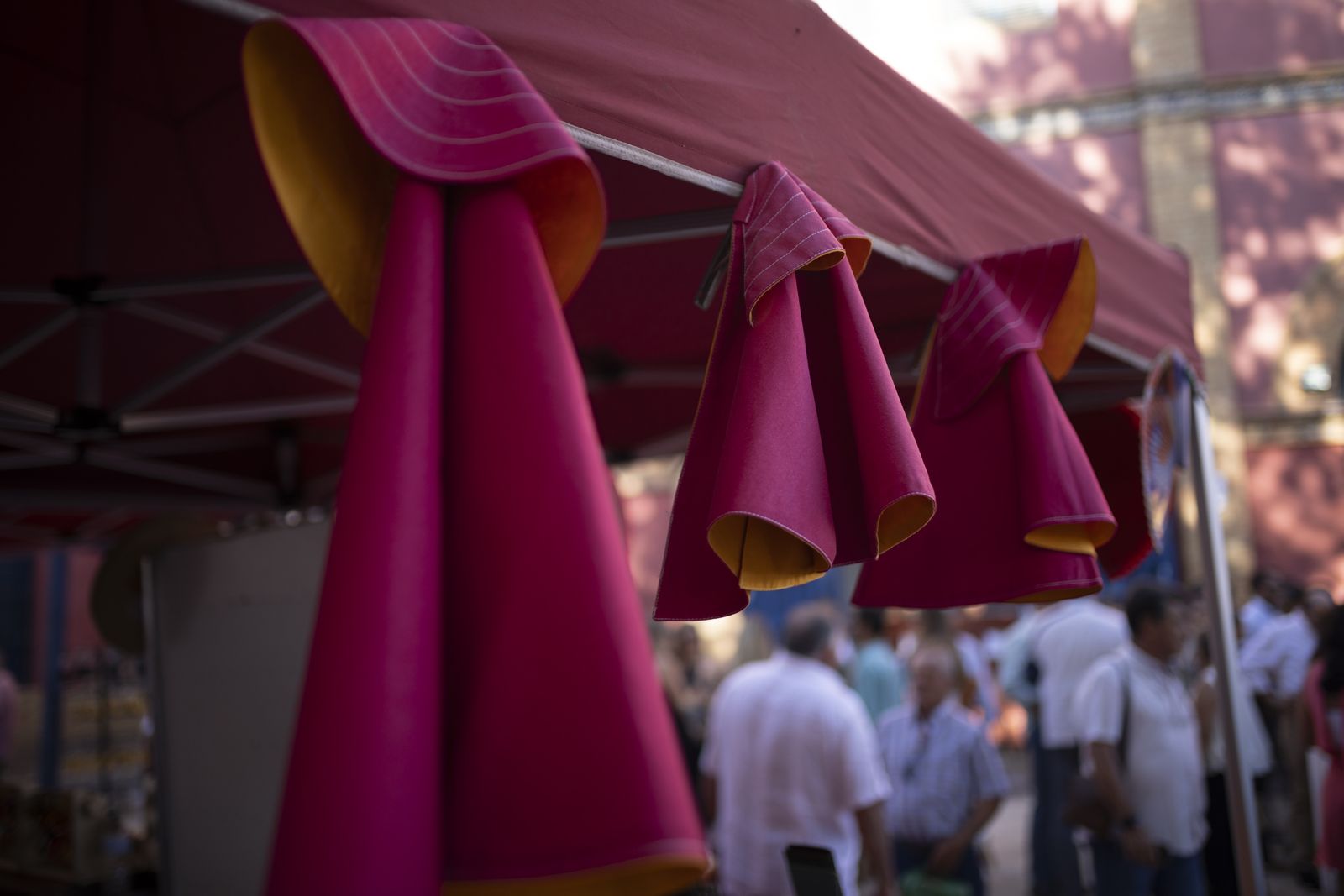 Colombinas 2023: Imágenes del ambiente en la Plaza de Toros en el festejo del viernes