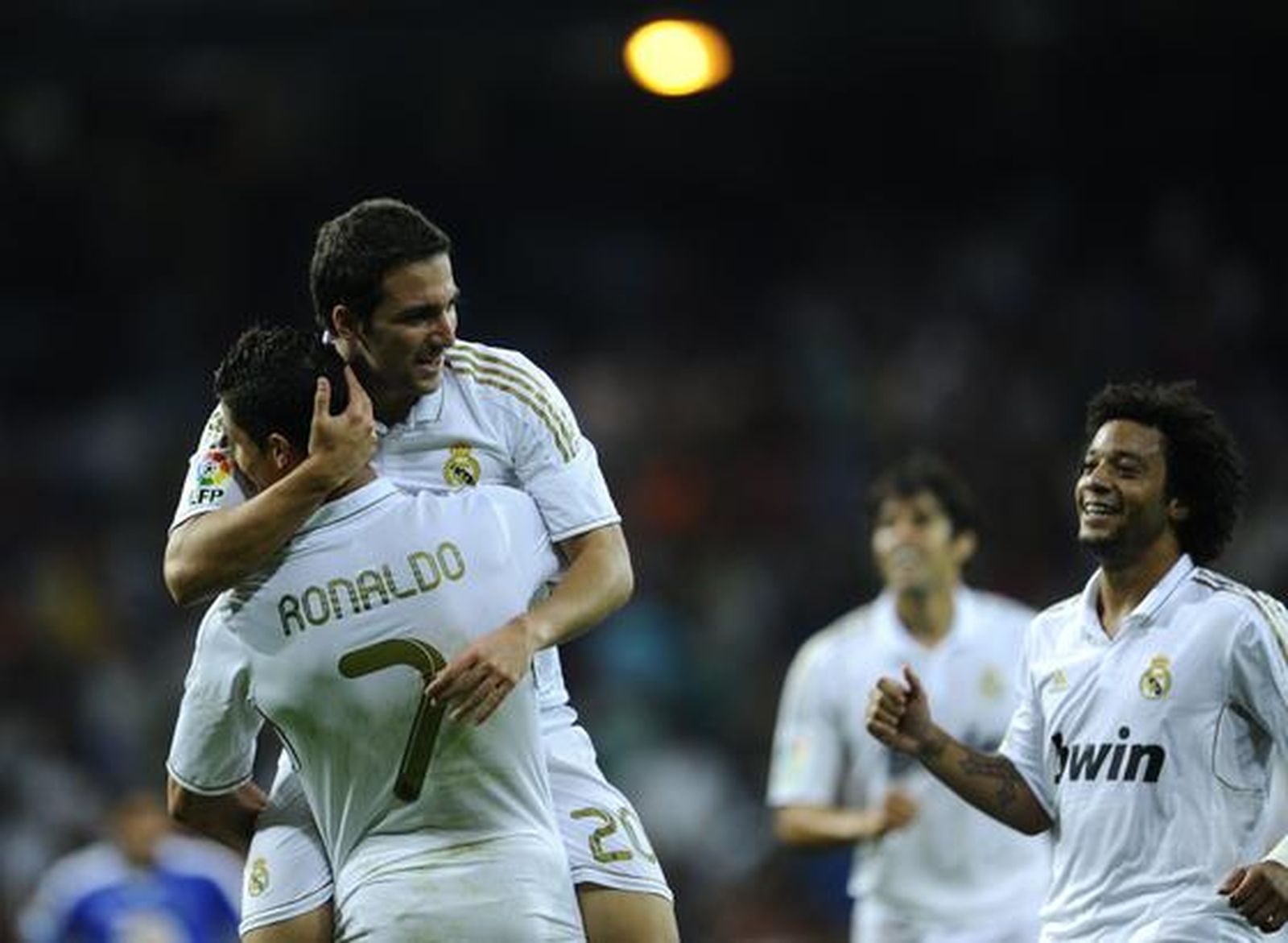 El Real Madrid cumple ante el Getafe en el Bernabéu (4-2). / AFP