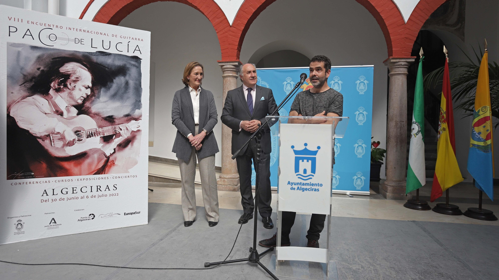 Fotos de la presentación del VIII Encuentro Internacional de Guitarra 'Paco de Lucía'