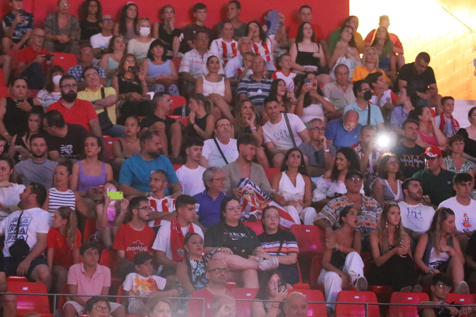 Aficionados del Almería en las gradas del Power Horse Stadium.
