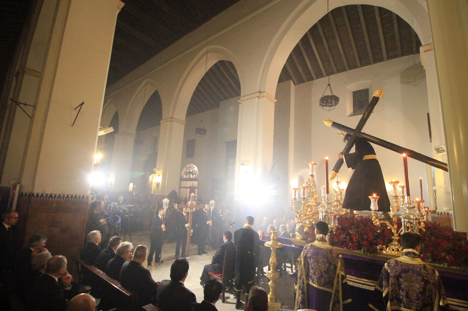 Imágenes del Vía Crucis Oficial de la Semana Santa presidido por el Señor de Pasión
