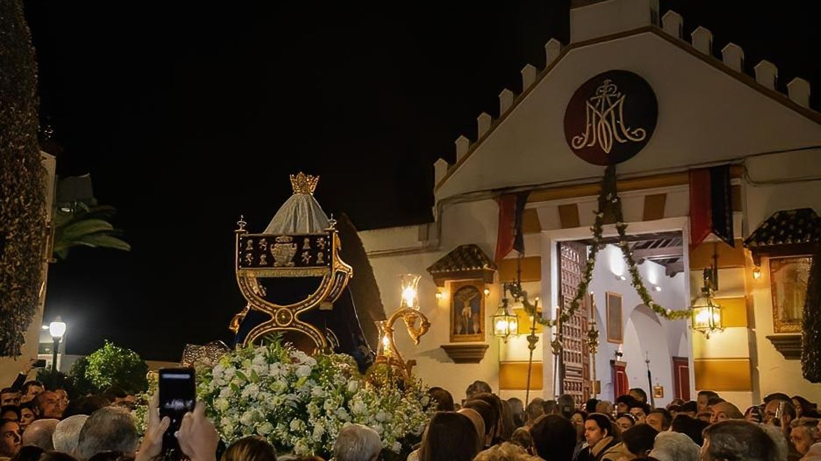 La Virgen de Valme de Dos Hermanas.