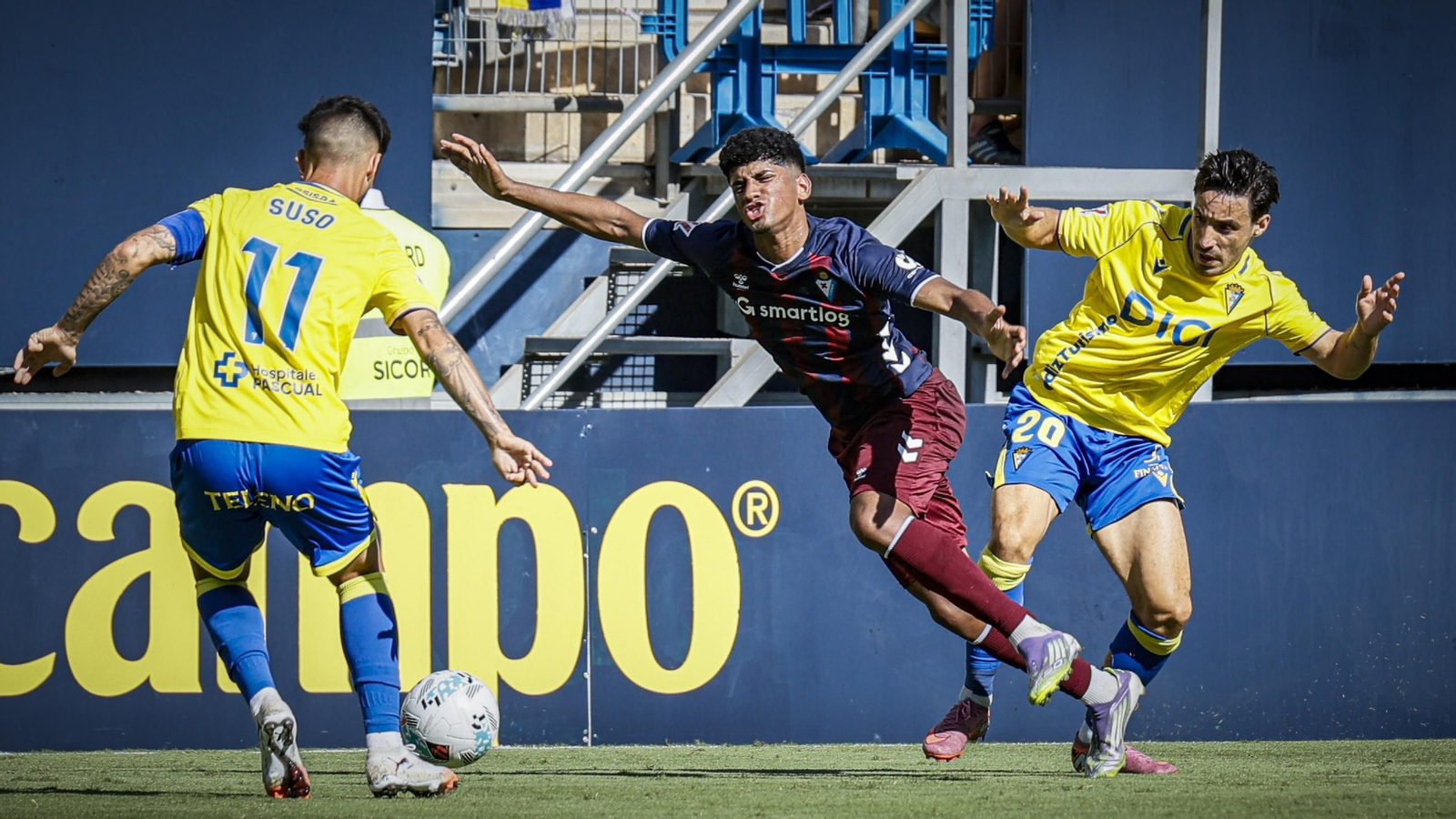 Búscate entre las fotos del partido Cádiz CF - SD Eibar