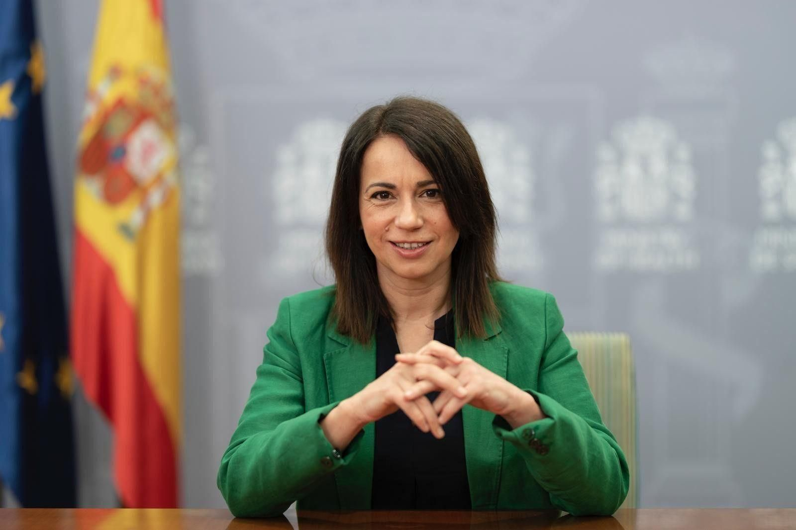 Silvia Calzón. Silvia Calzón.