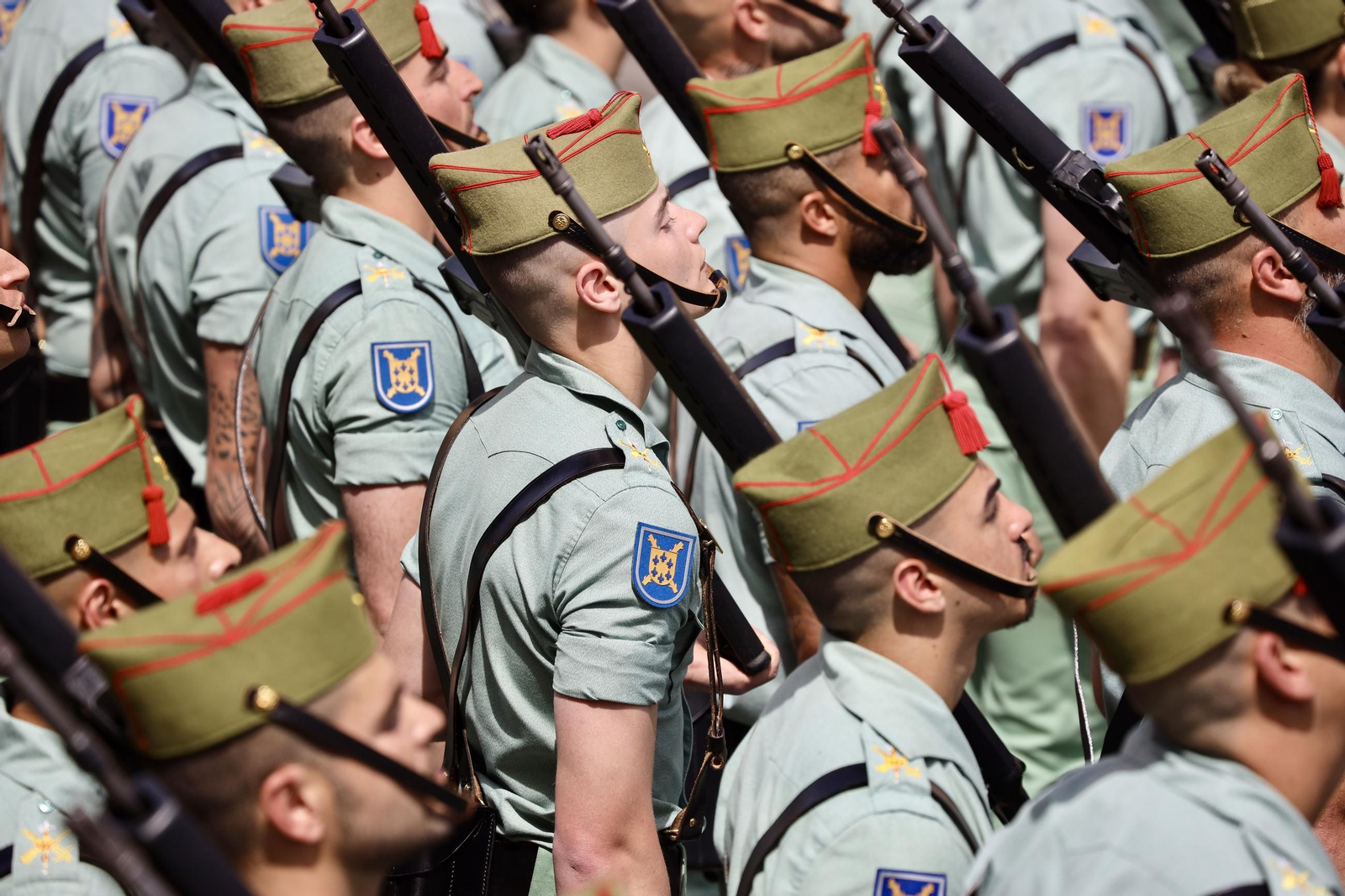 Las fotos de la Legión en el traslado del Cristo de Mena en Málaga este Jueves Santo