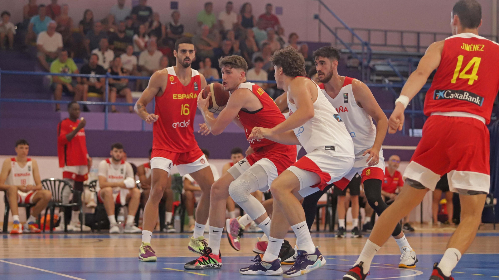 La Línea disfruta con la puesta a punto de las selecciones nacionales sub-20 y sub-22