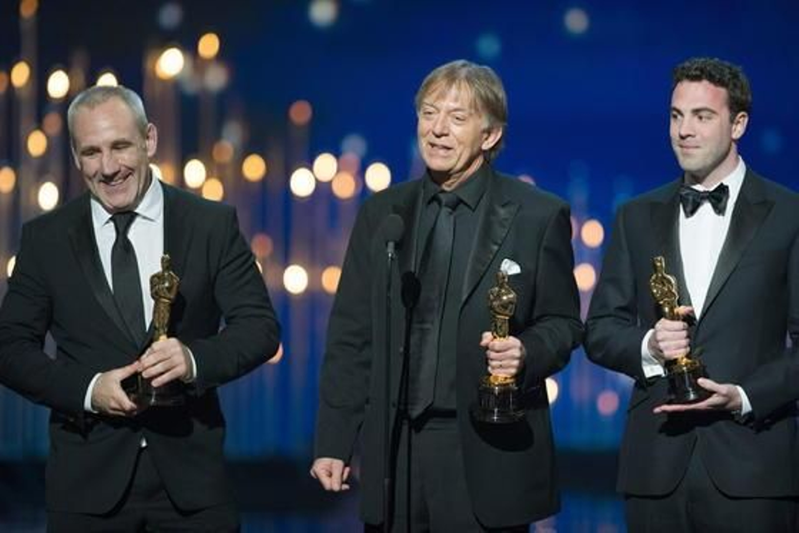 Simon Hayes, Andy Nelson y Mark Paterson, Oscar a la mejor edición de sonido por 'Los miserables'.

Foto: EFE