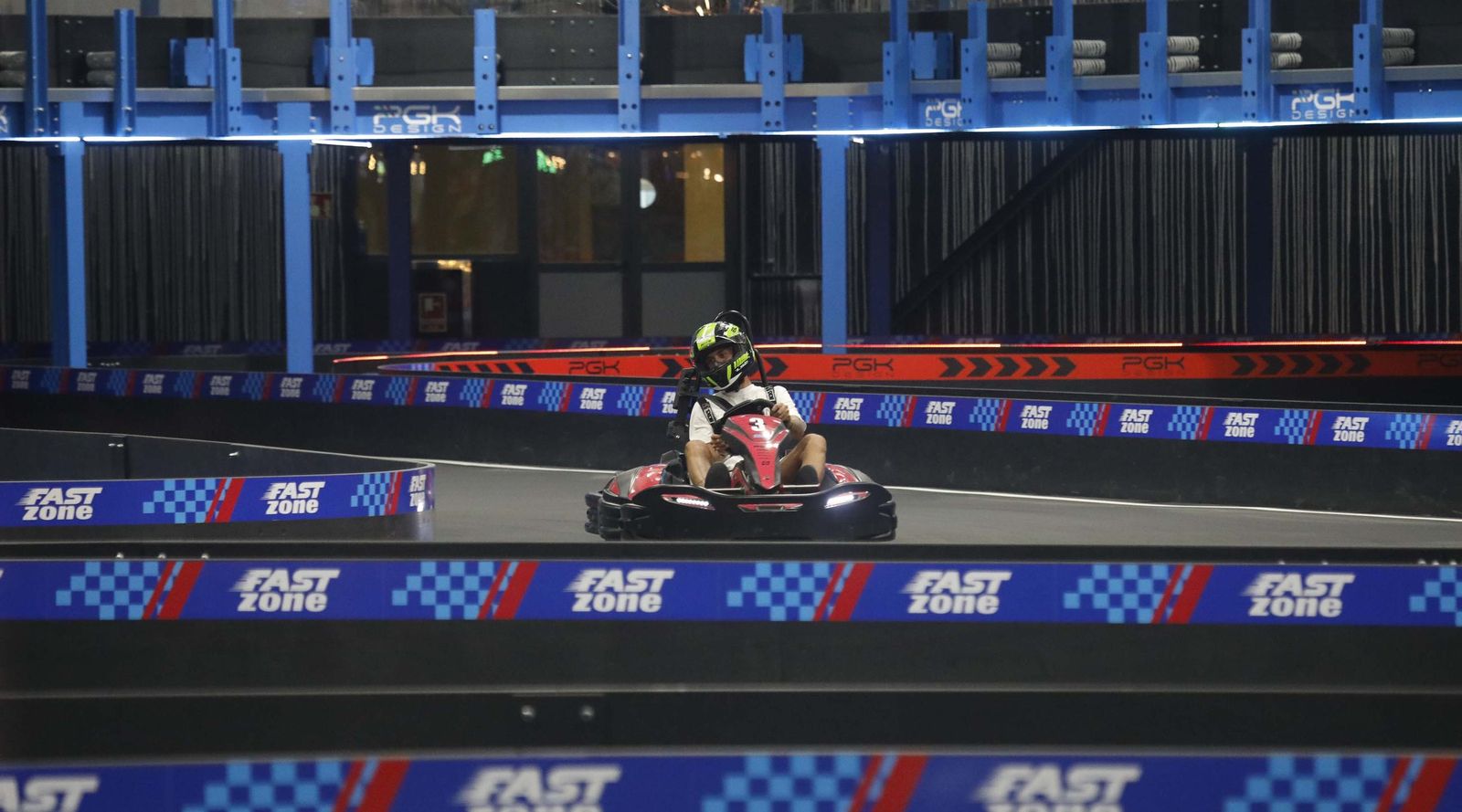 Las fotos de la inauguración del centro de ocio Ozone Bowling en Palmones