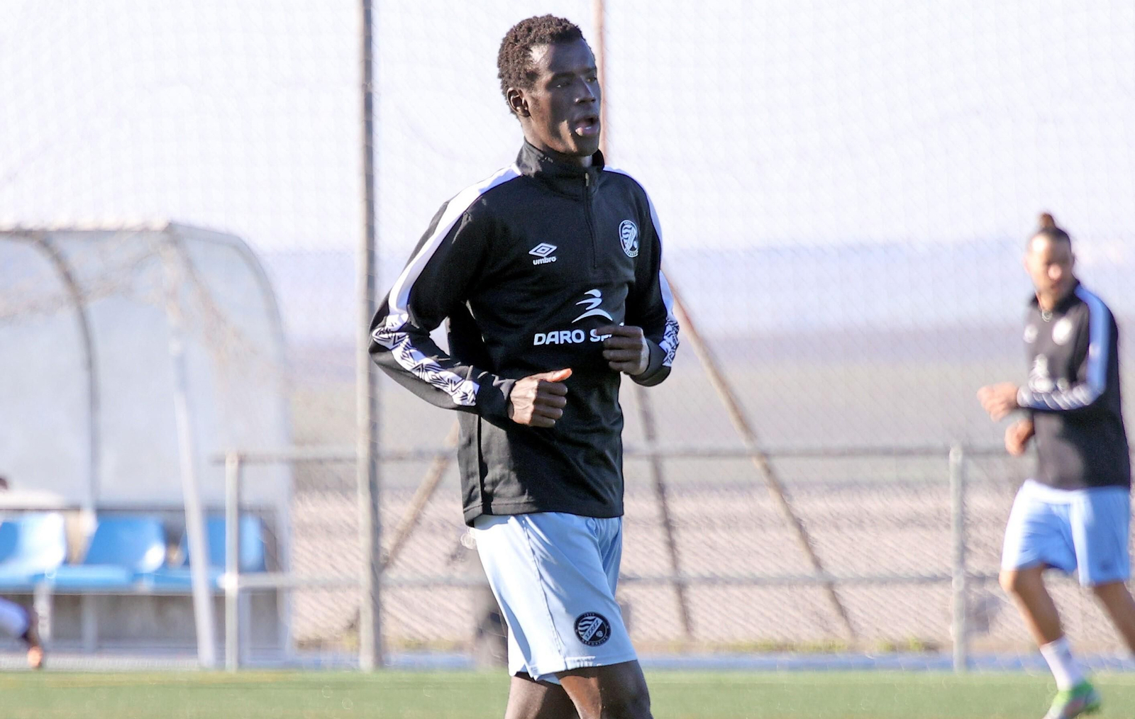 Cheikh, en el entrenamiento de este jueves en Picadueñas.