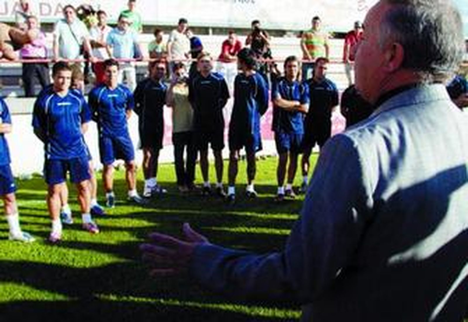 Marsá se dirige a los jugadores el día de la presentación del equipo.