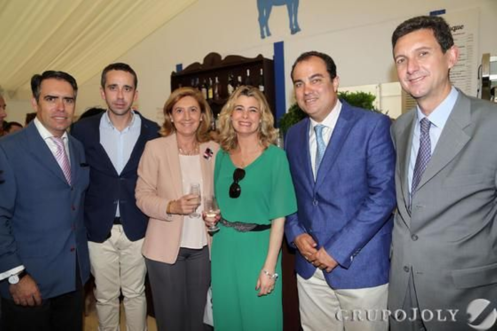 Rafael Navas, Juan Antonio Vital, Elena Aguilar, Inmaculada Malvido, David Fernández y Miguel Berraquero, en la caseta. 

Foto: Vanesa Lobo