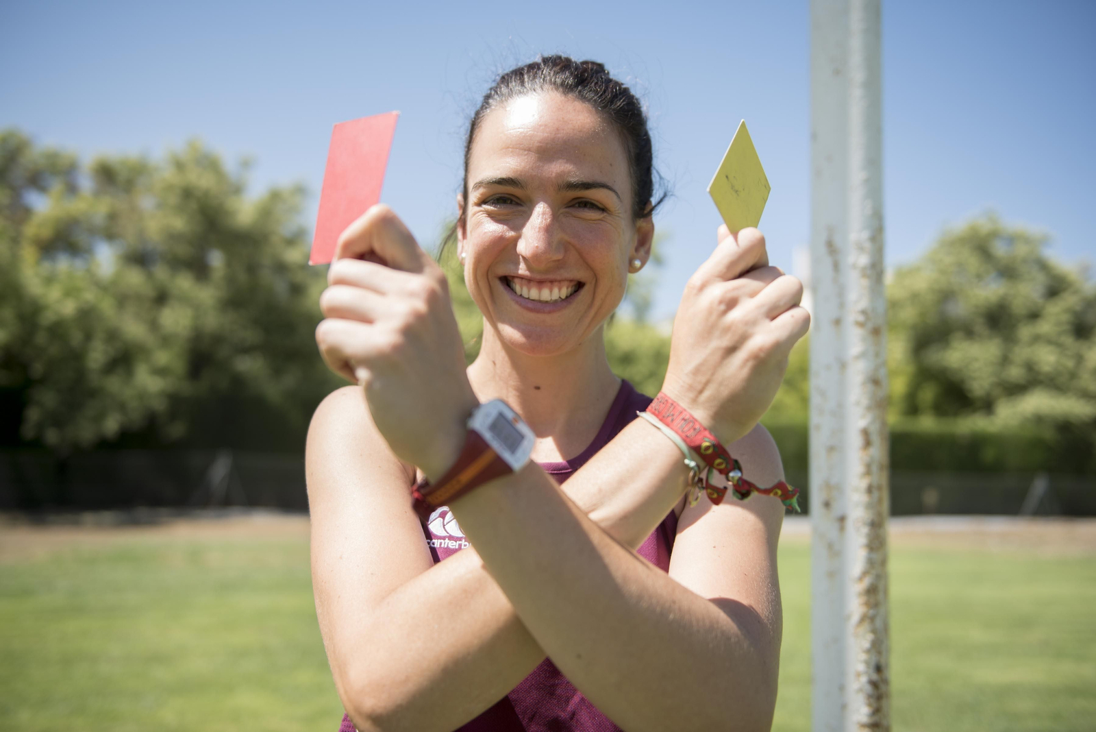 La árbitro de rugby Alhambra Nievas.