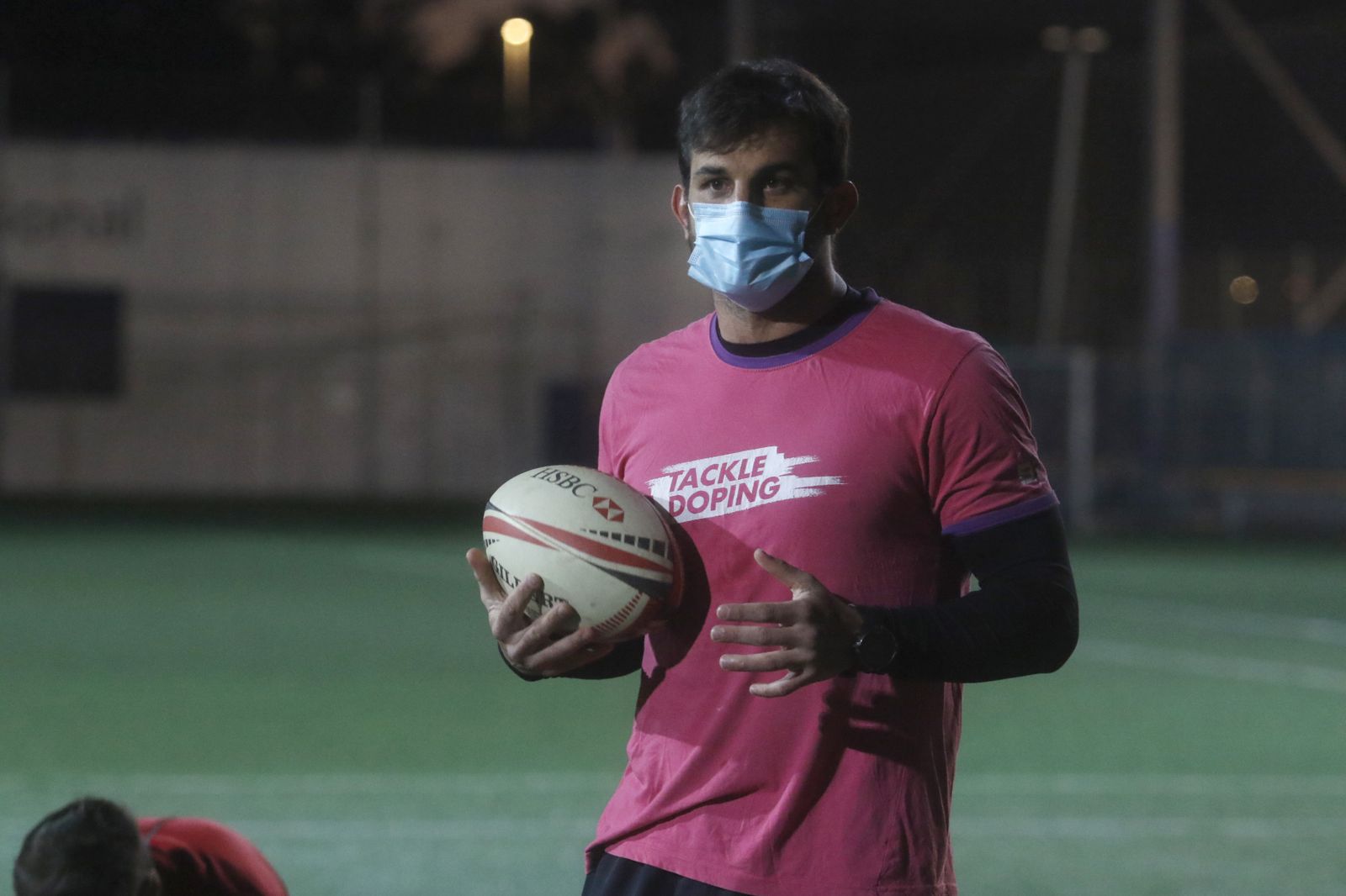 Javi de Juan, en las instalaciones del Open Arena, durante el clínic impartido al Mezquita Rugby.
