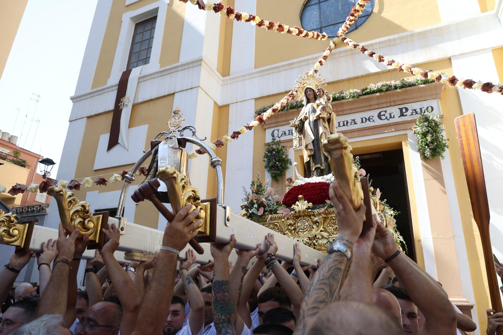 La procesión de la Virgen del Carmen en El Palo, en Málaga, en imágenes