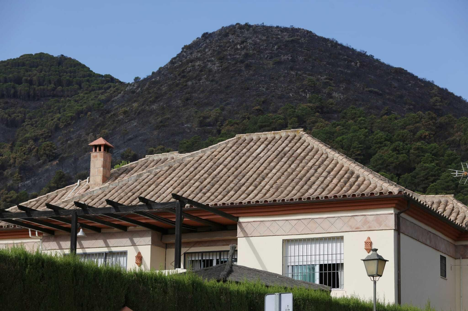 Las fotos de las zonas arrasadas por el incendio en la Sierra de Mijas