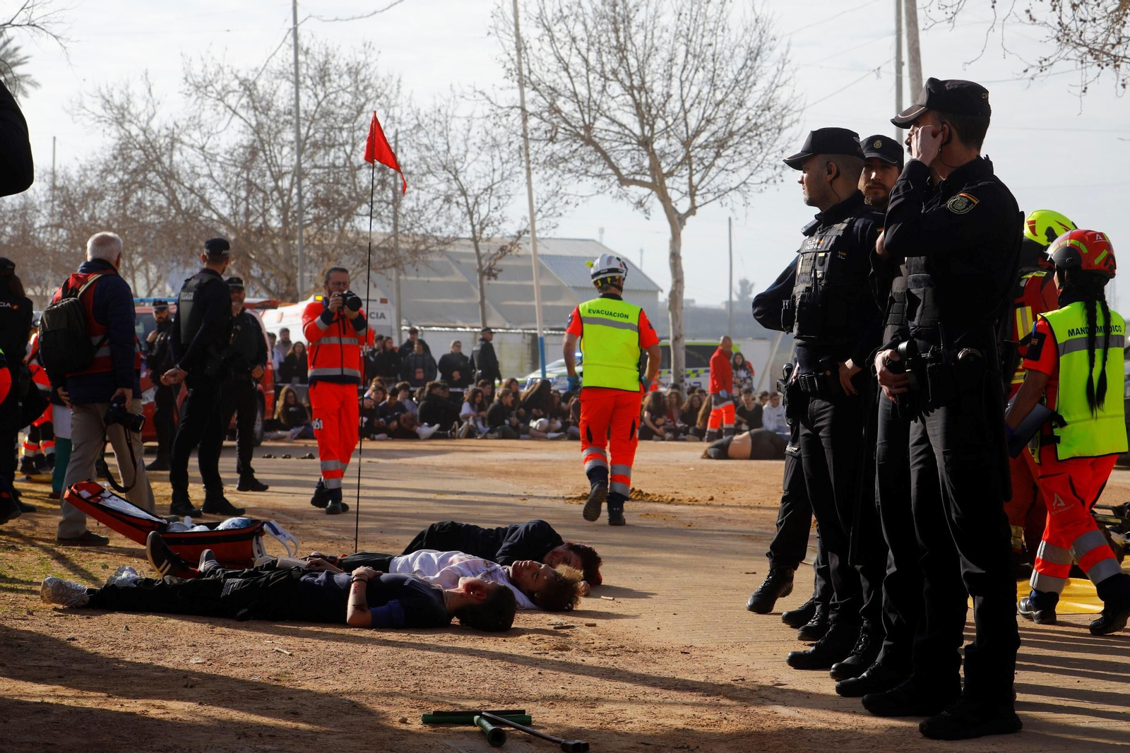 El simulacro de actuación ante una explosión en la Feria de Córdoba, en imágenes