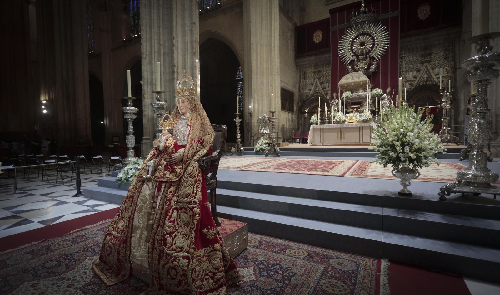 Imágenes de la festividad de la Virgen de los Reyes en la Catedral de Sevilla