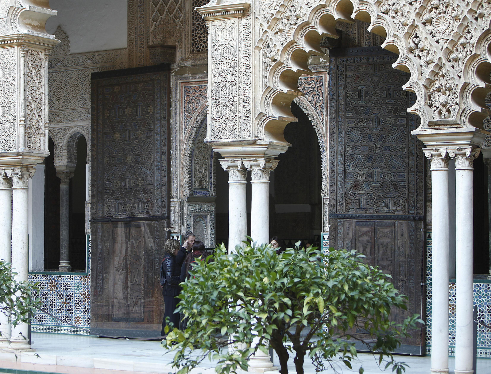 Restauración de las puertas del Patio de las Doncellas en el Alcázar