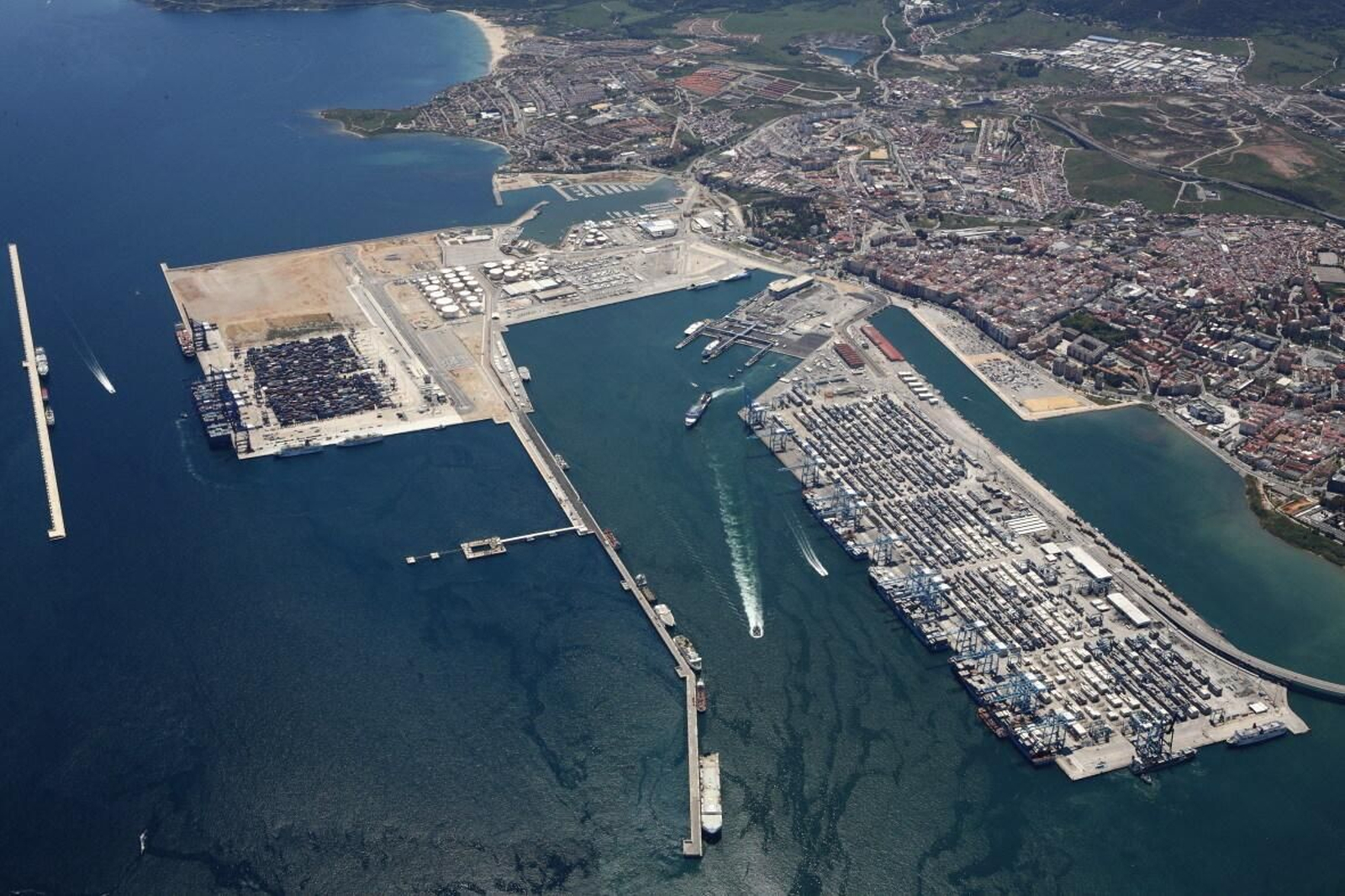 Vista aérea del Puerto de Algeciras.
