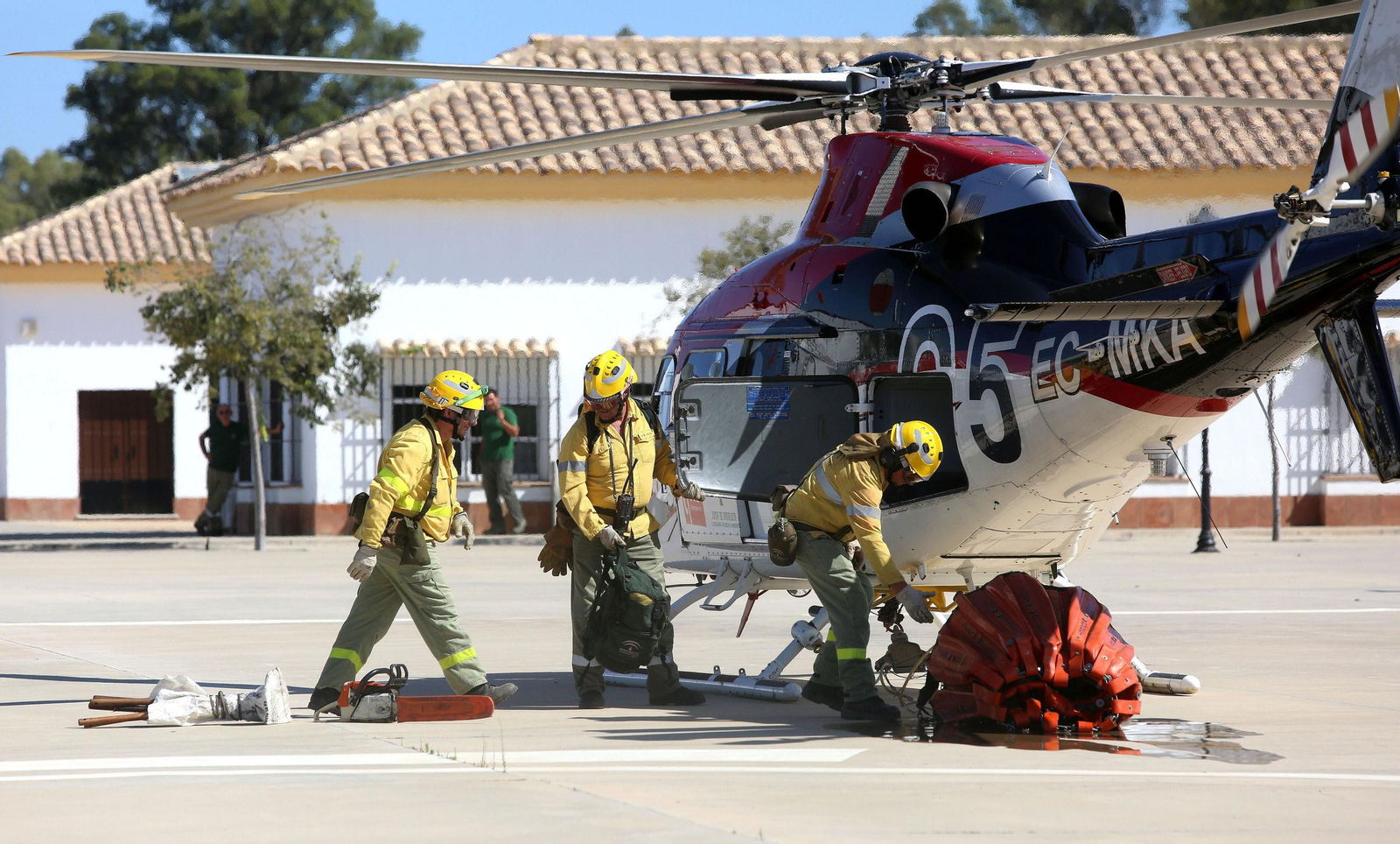 Efectivos del Infoca en el Cedefo.